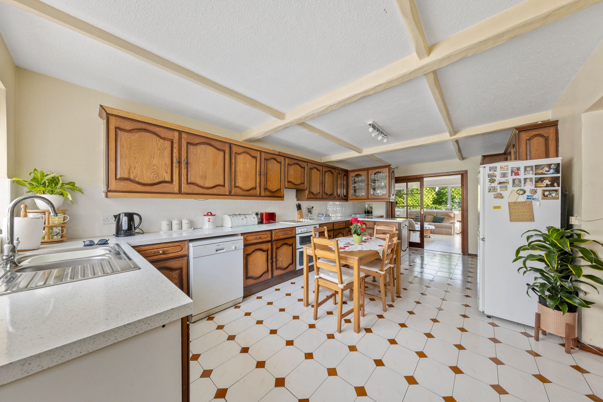 Jackson Avenue, Culcheth, WA3