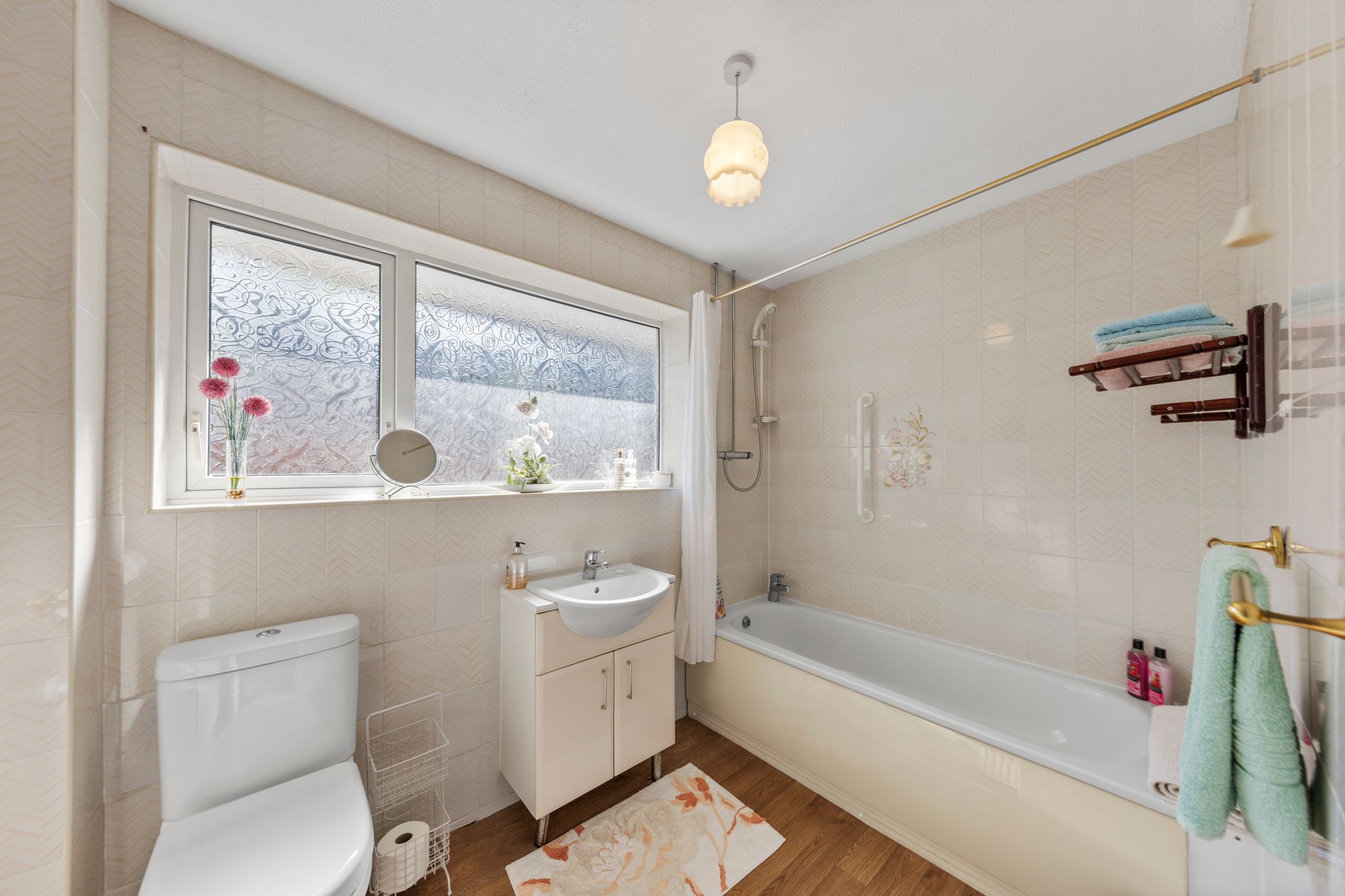 Jackson Avenue, Culcheth, WA3