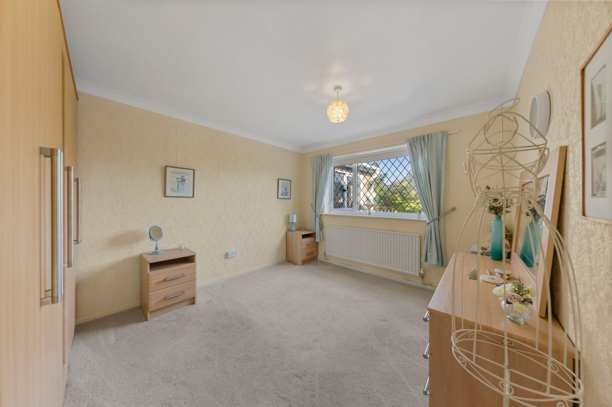 Jackson Avenue, Culcheth, WA3