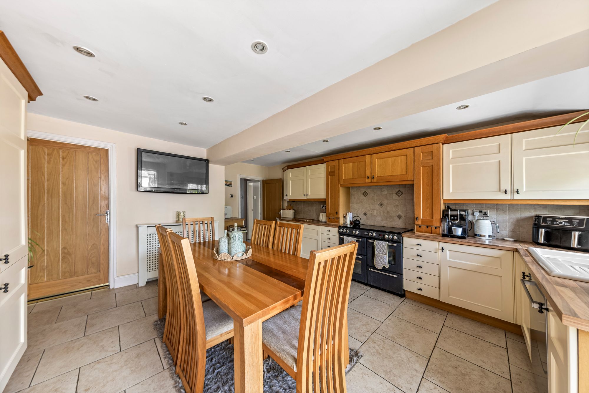 Whitfield Avenue, Paddington, WA1