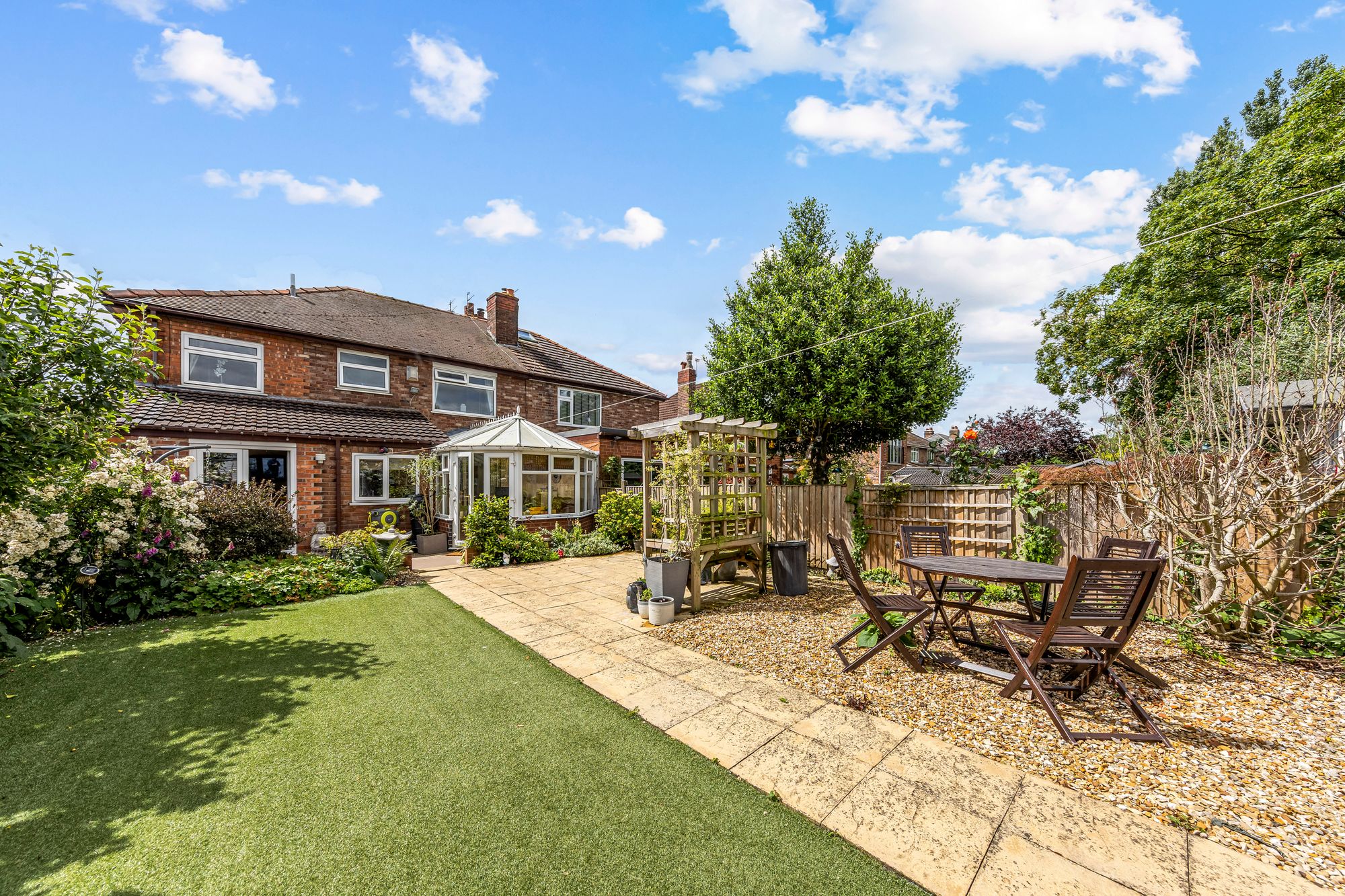 Whitfield Avenue, Paddington, WA1