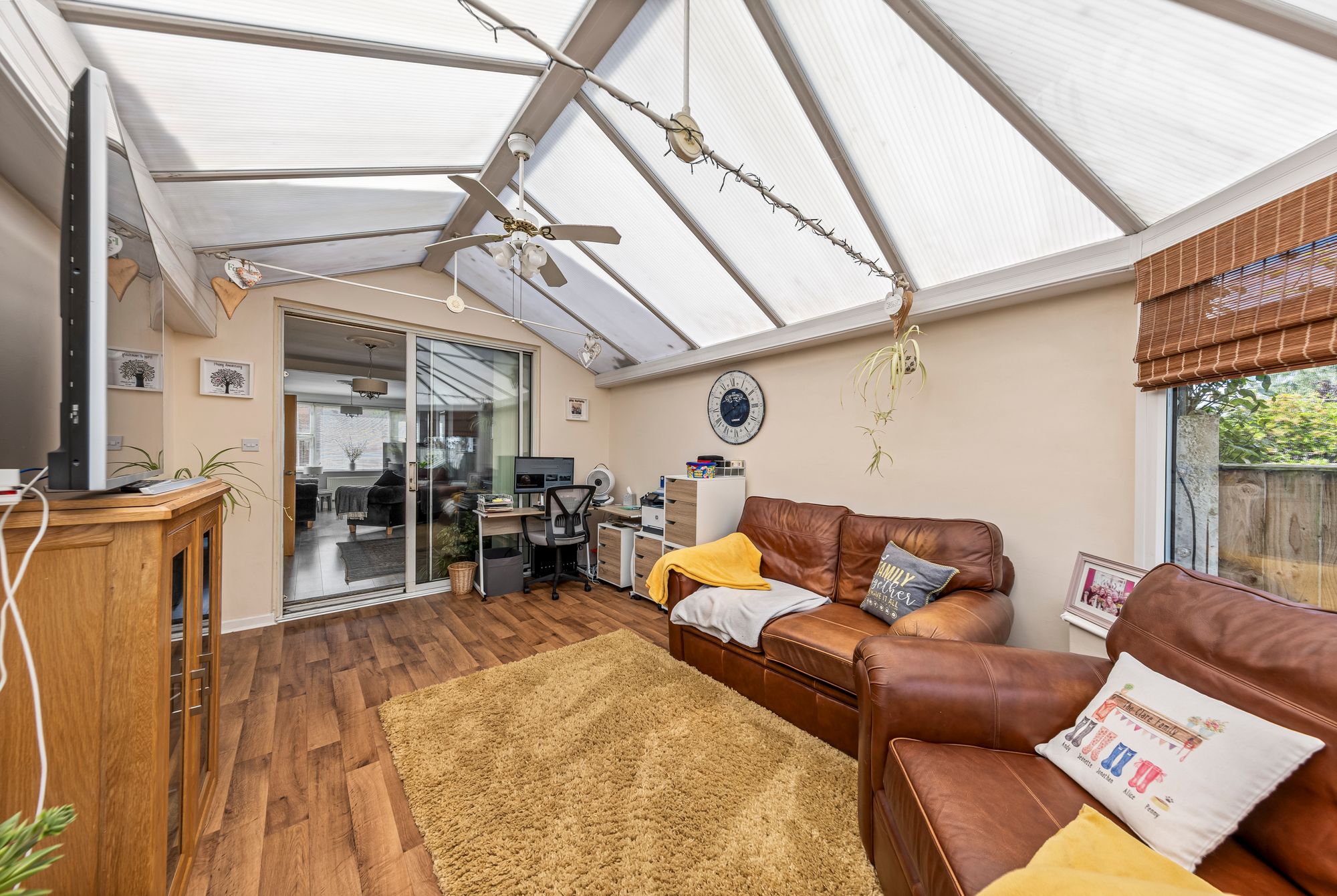 Whitfield Avenue, Paddington, WA1