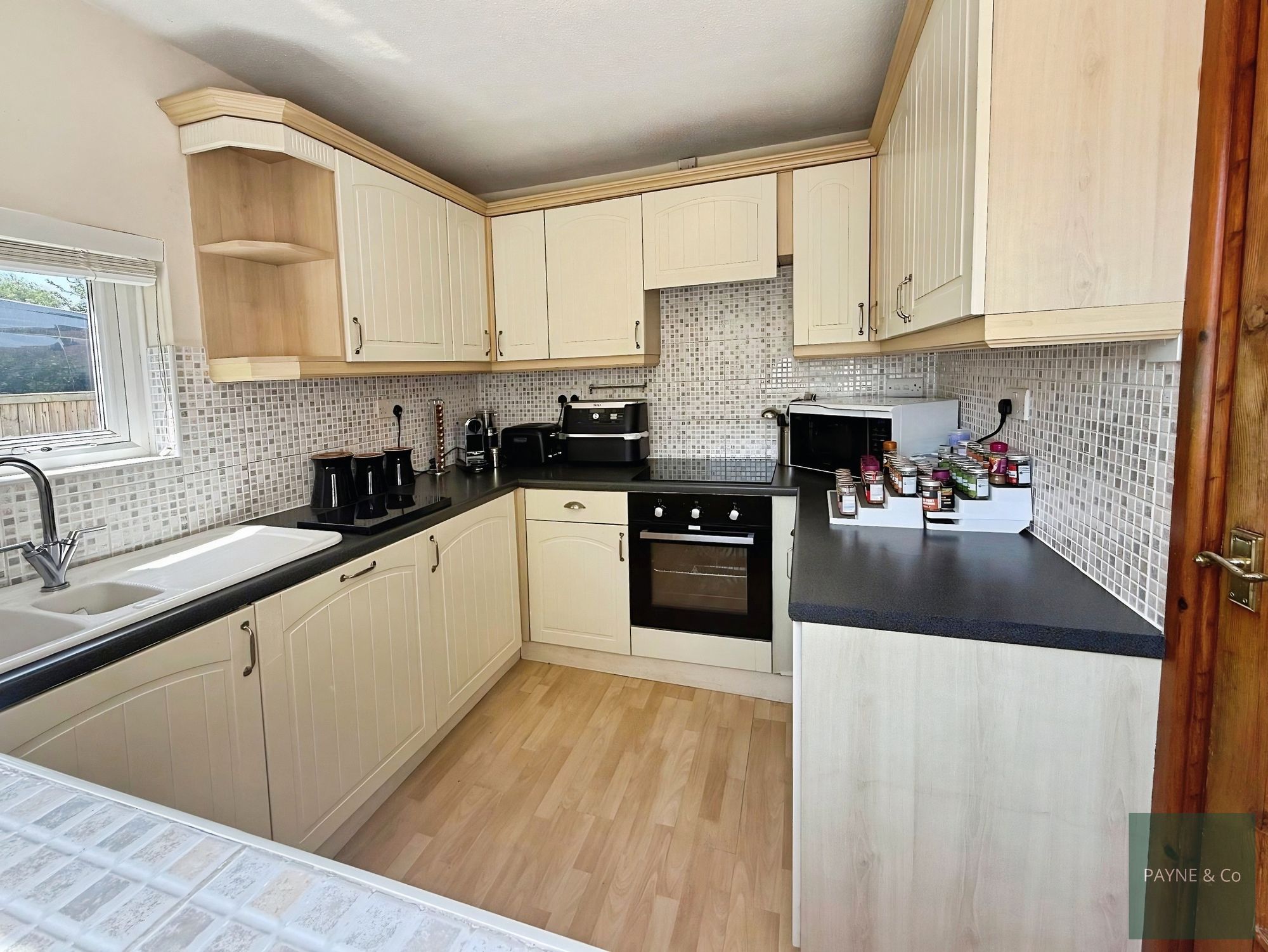 Edney Common 3 Bed, 1 Bath Property For Sale in Woodside Cottages Nathans Lane ...