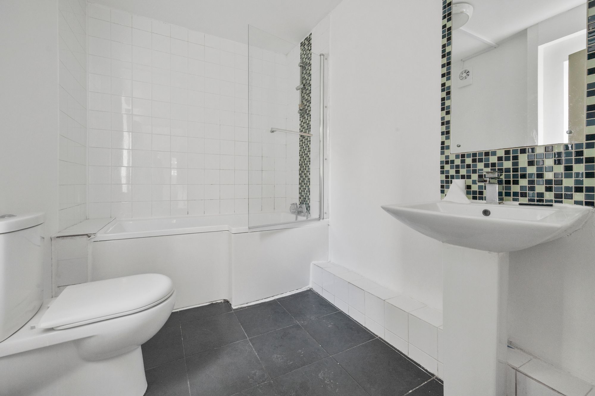 Hawthorn Road, Sutton Leach, WA9