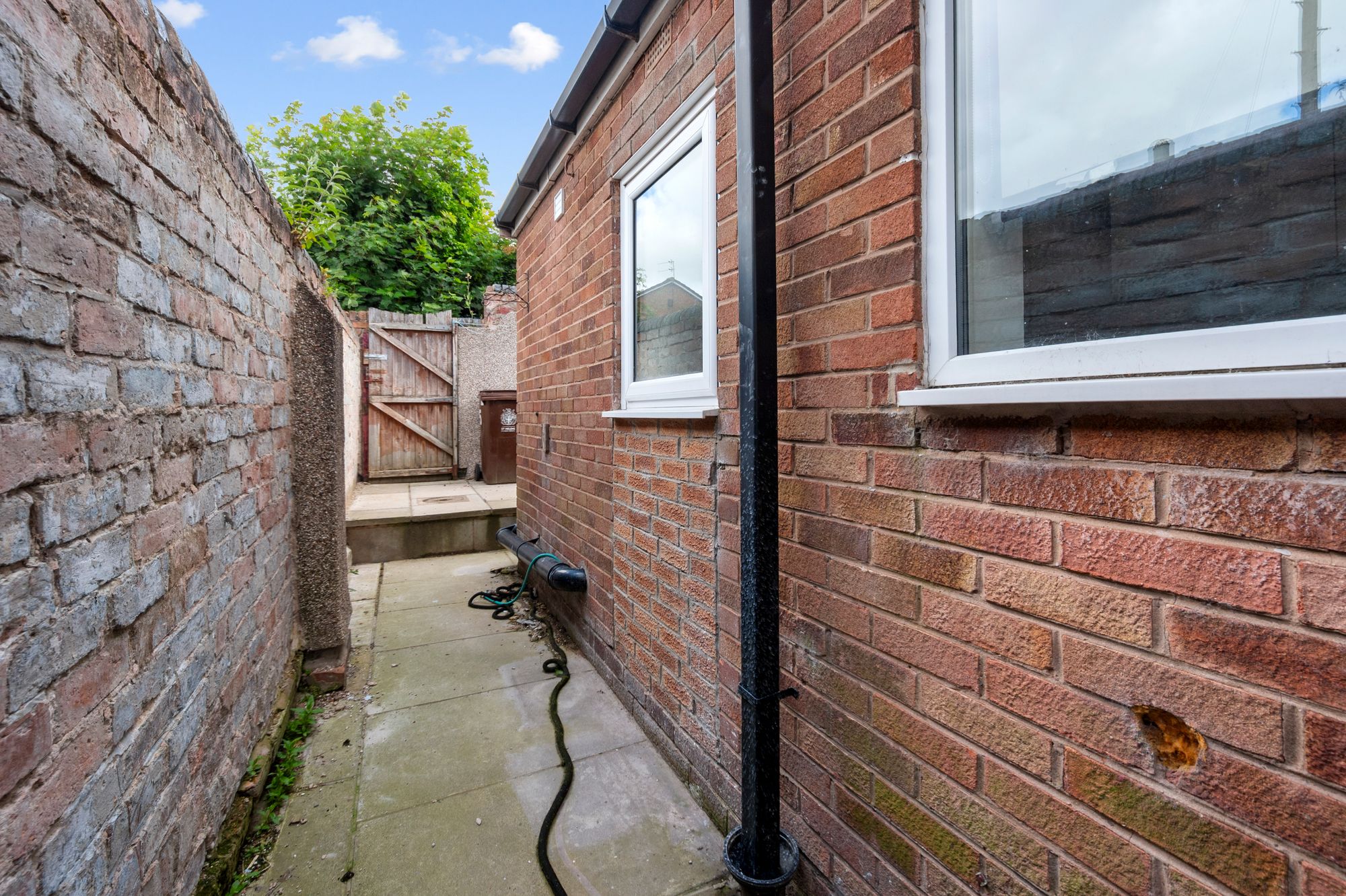Hawthorn Road, Sutton Leach, WA9