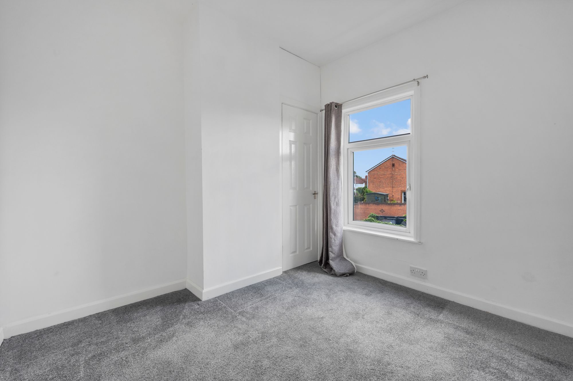 Hawthorn Road, Sutton Leach, WA9