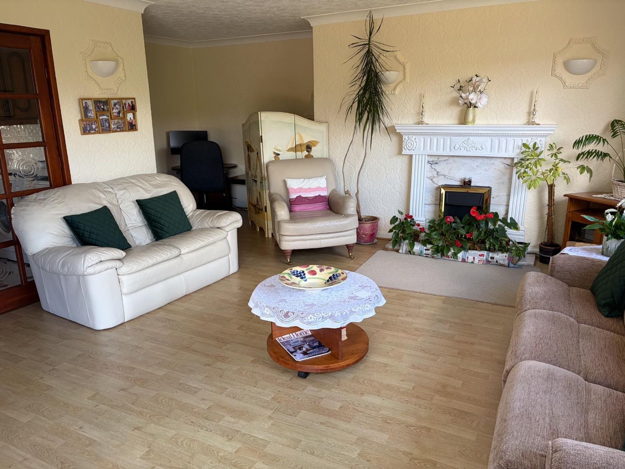 Jackson Avenue, Culcheth, WA3