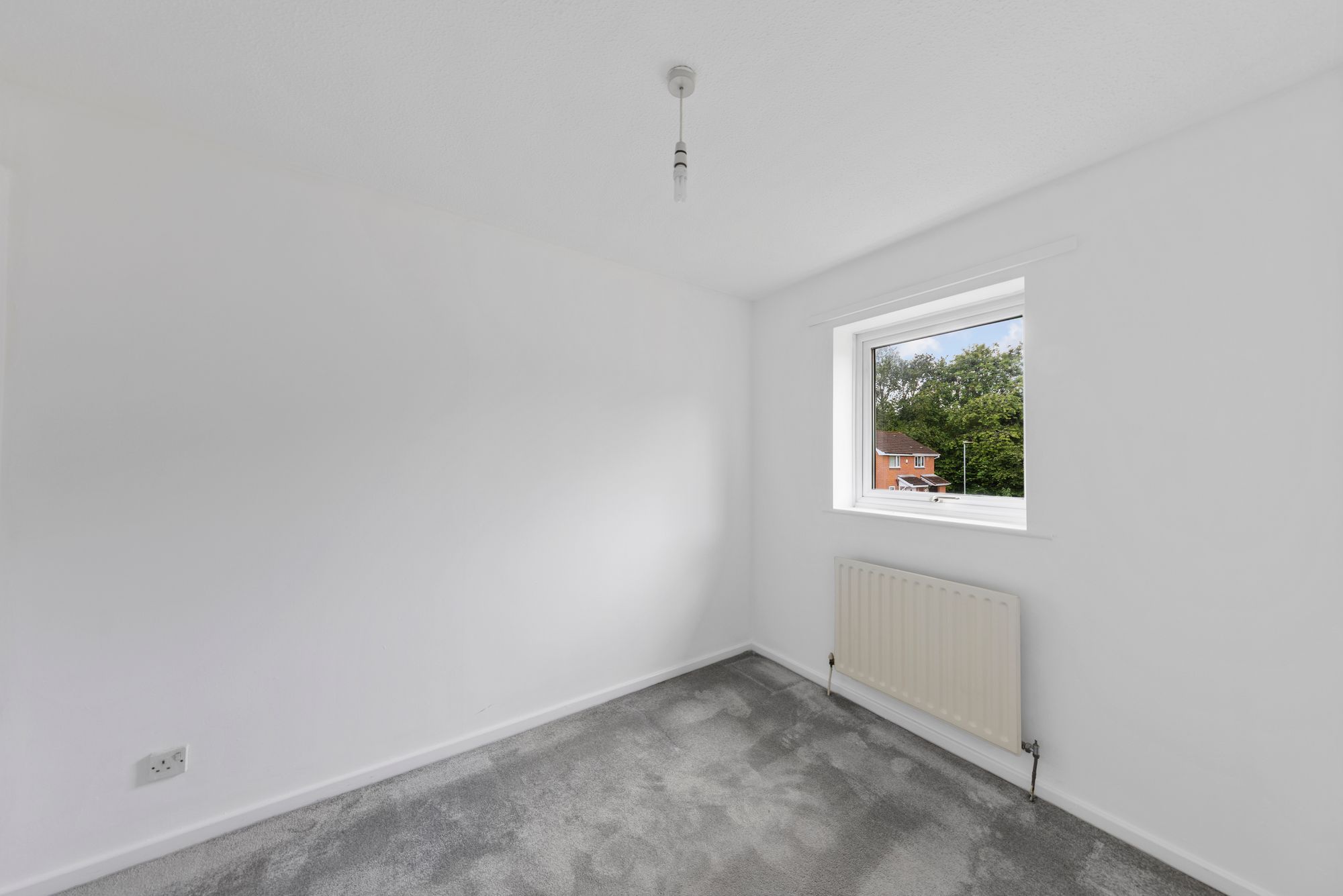 Ashdown Lane, Birchwood, WA3