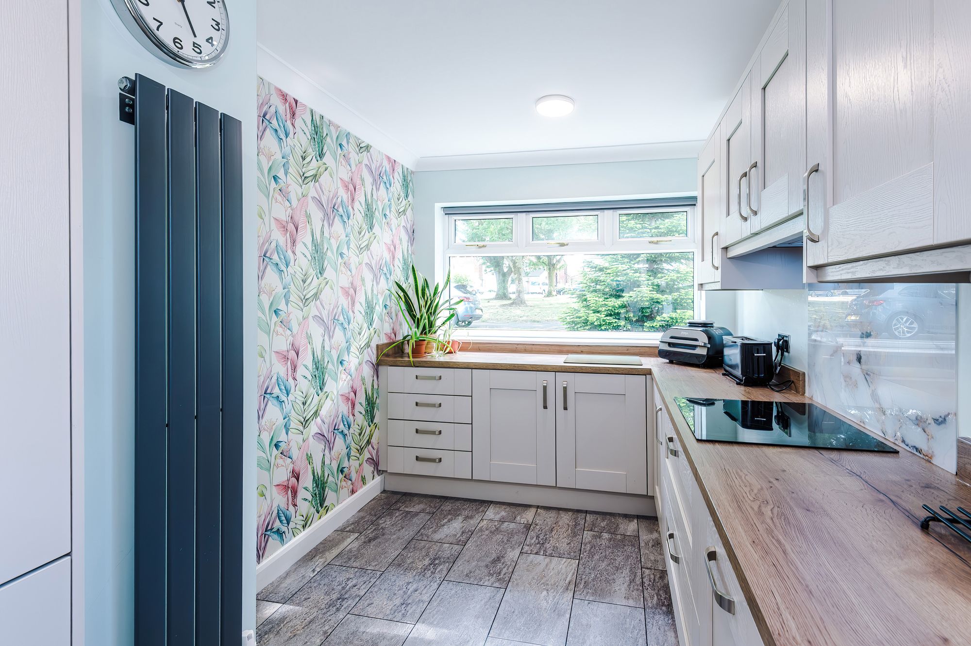 Highfield Avenue, Appleton, WA4