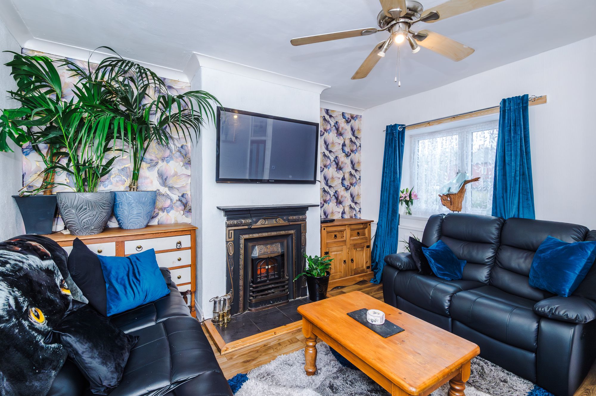 Leigh Road, Leigh, WN7