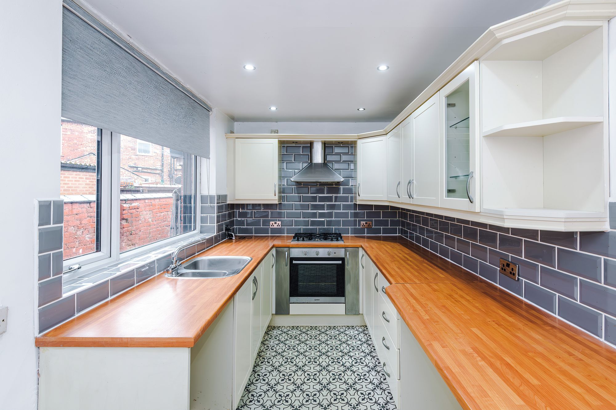 The Avenue, Leigh, WN7