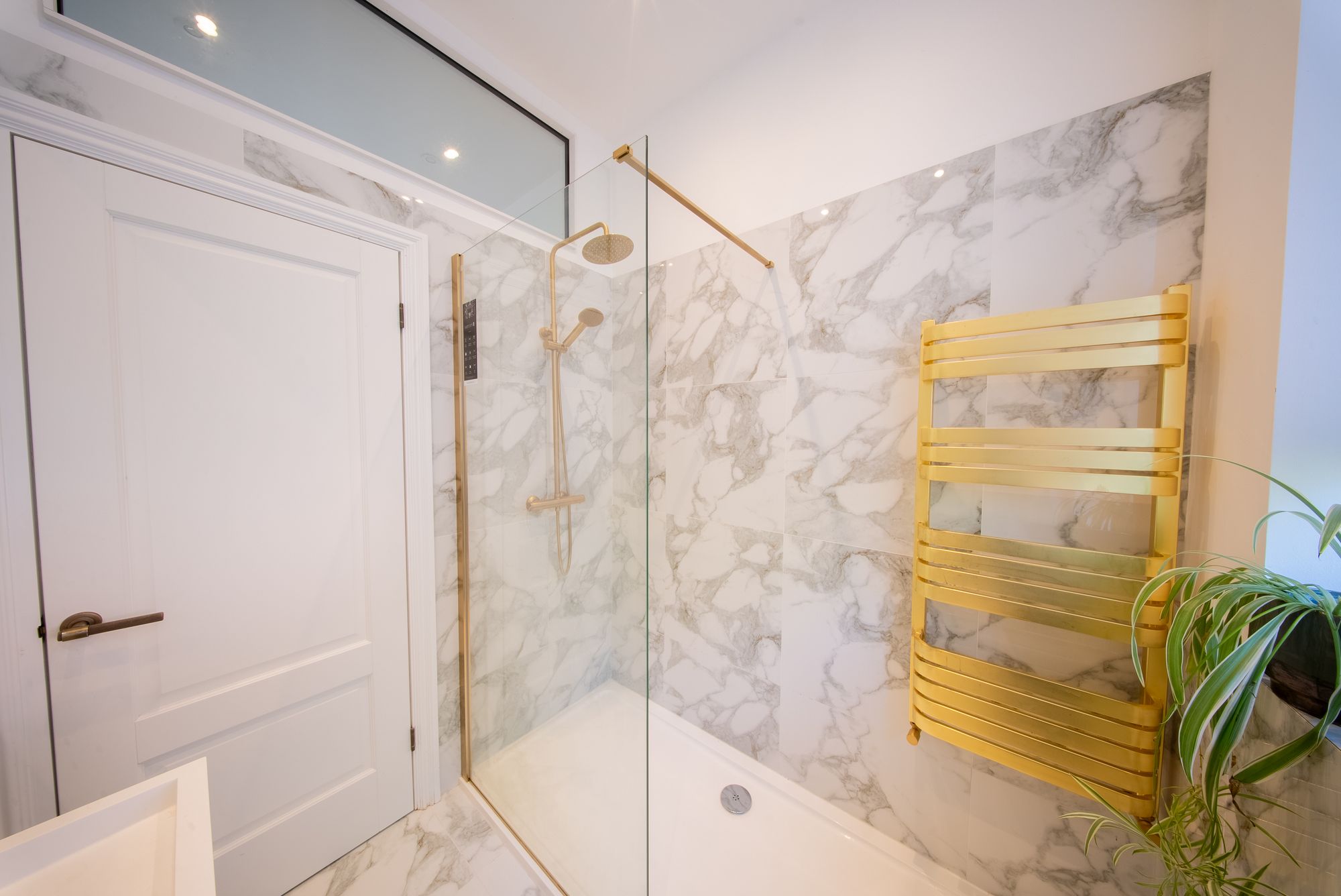 2 bedroom flat for sale - Bentley Hurst