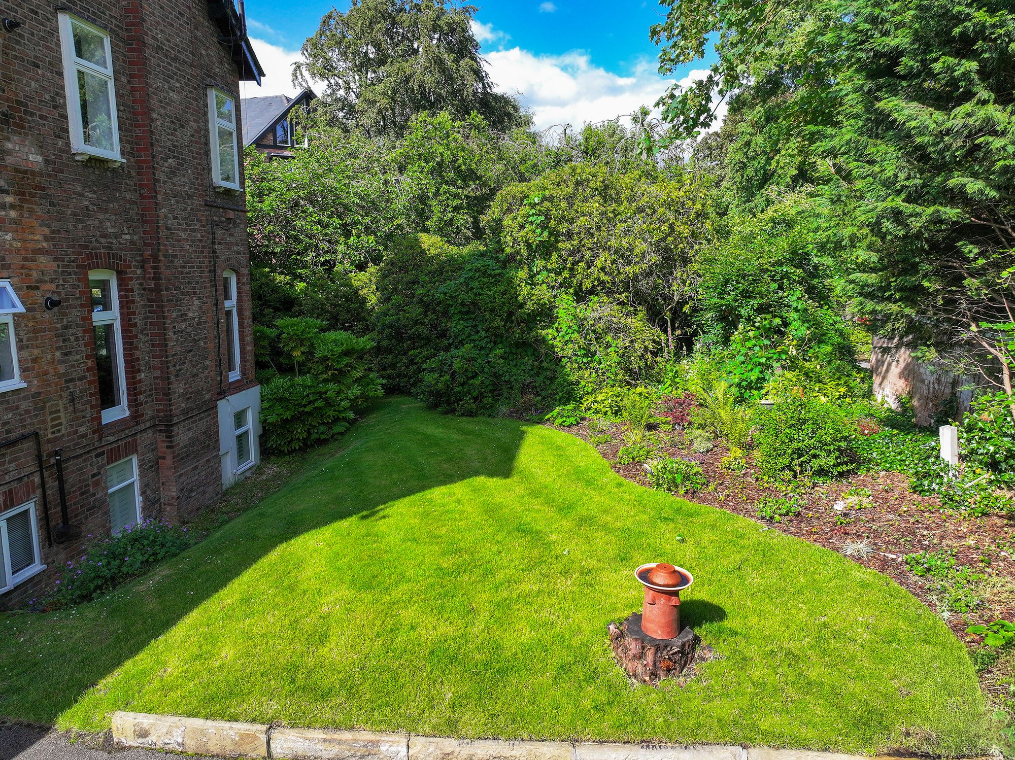 2 bedroom flat for sale - Bentley Hurst