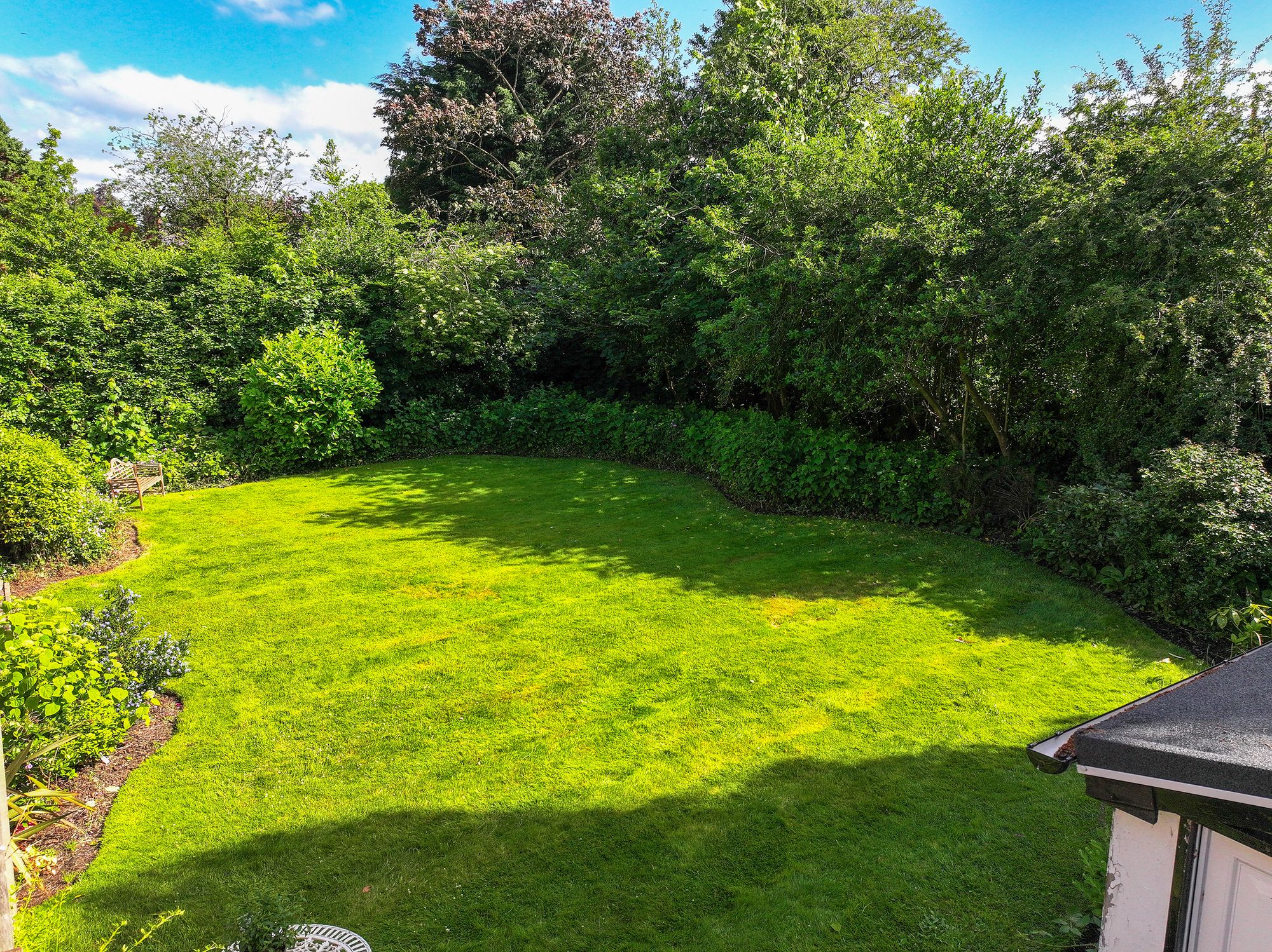 2 bedroom flat for sale - Bentley Hurst