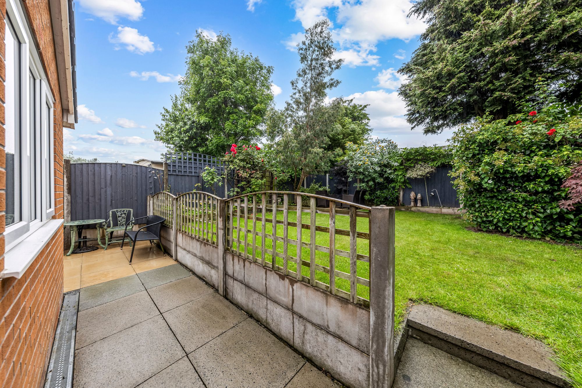 Montrose Close, Fearnhead, WA2
