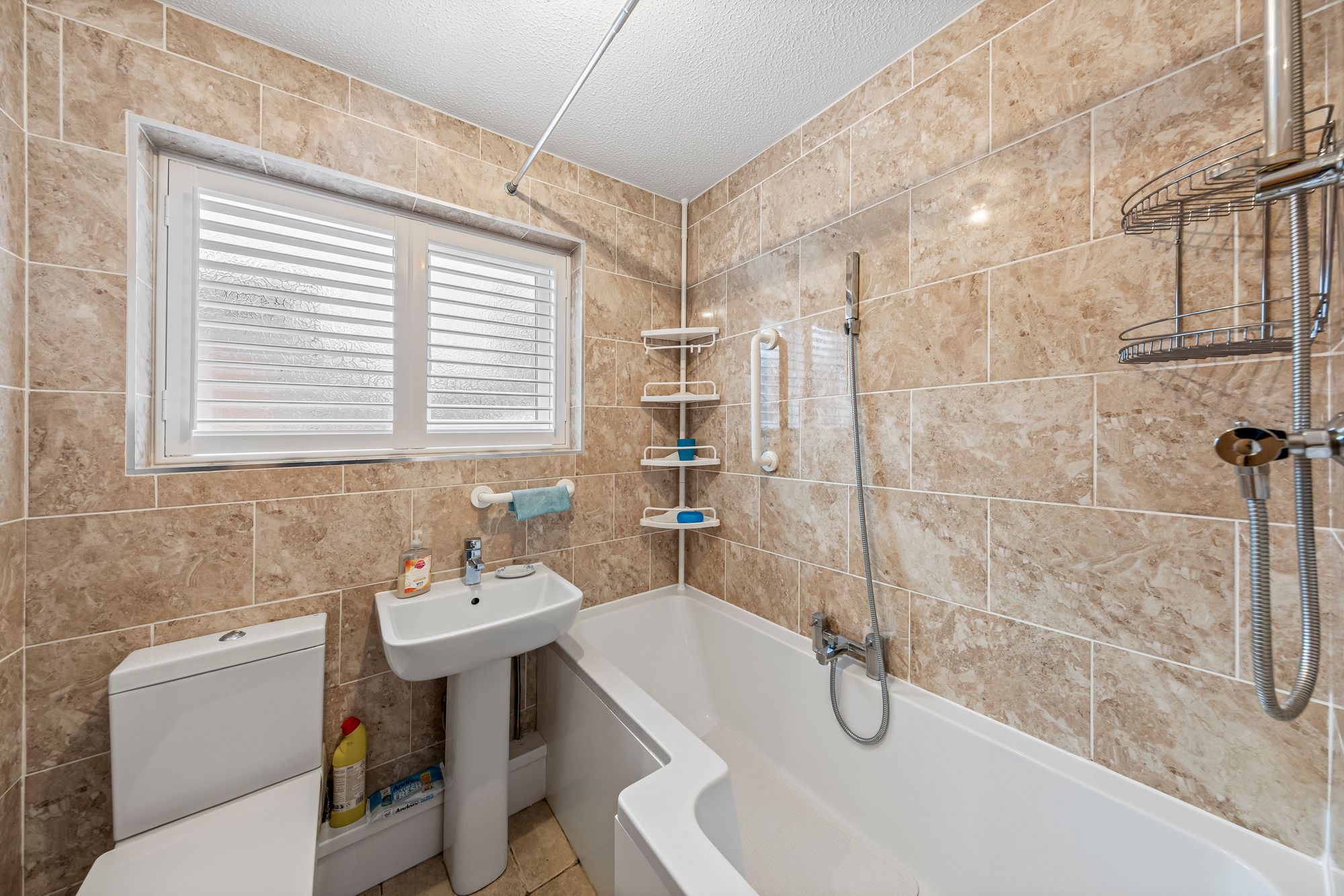 Montrose Close, Fearnhead, WA2