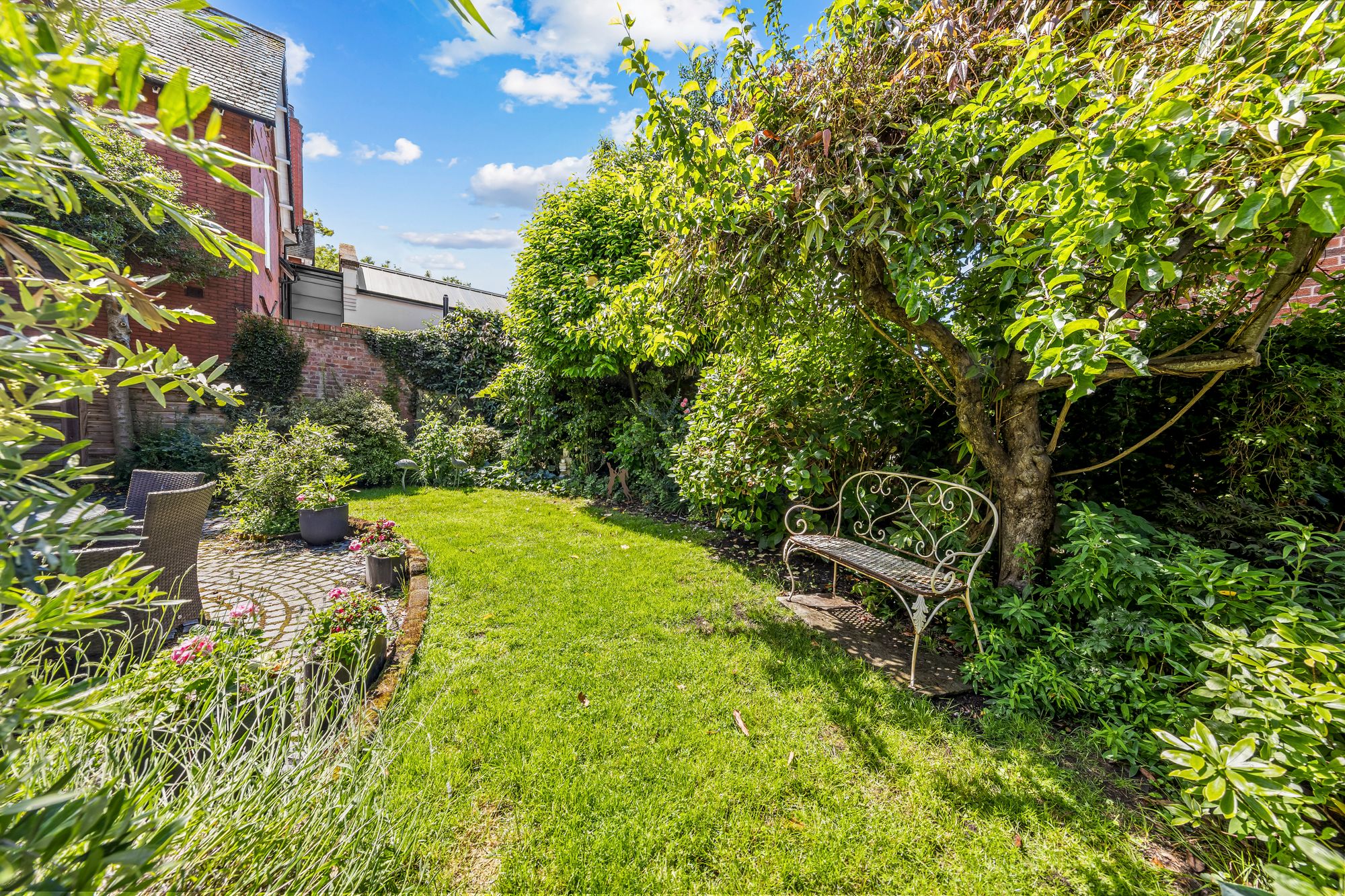 Ivy Lea, Walton Road, WA4