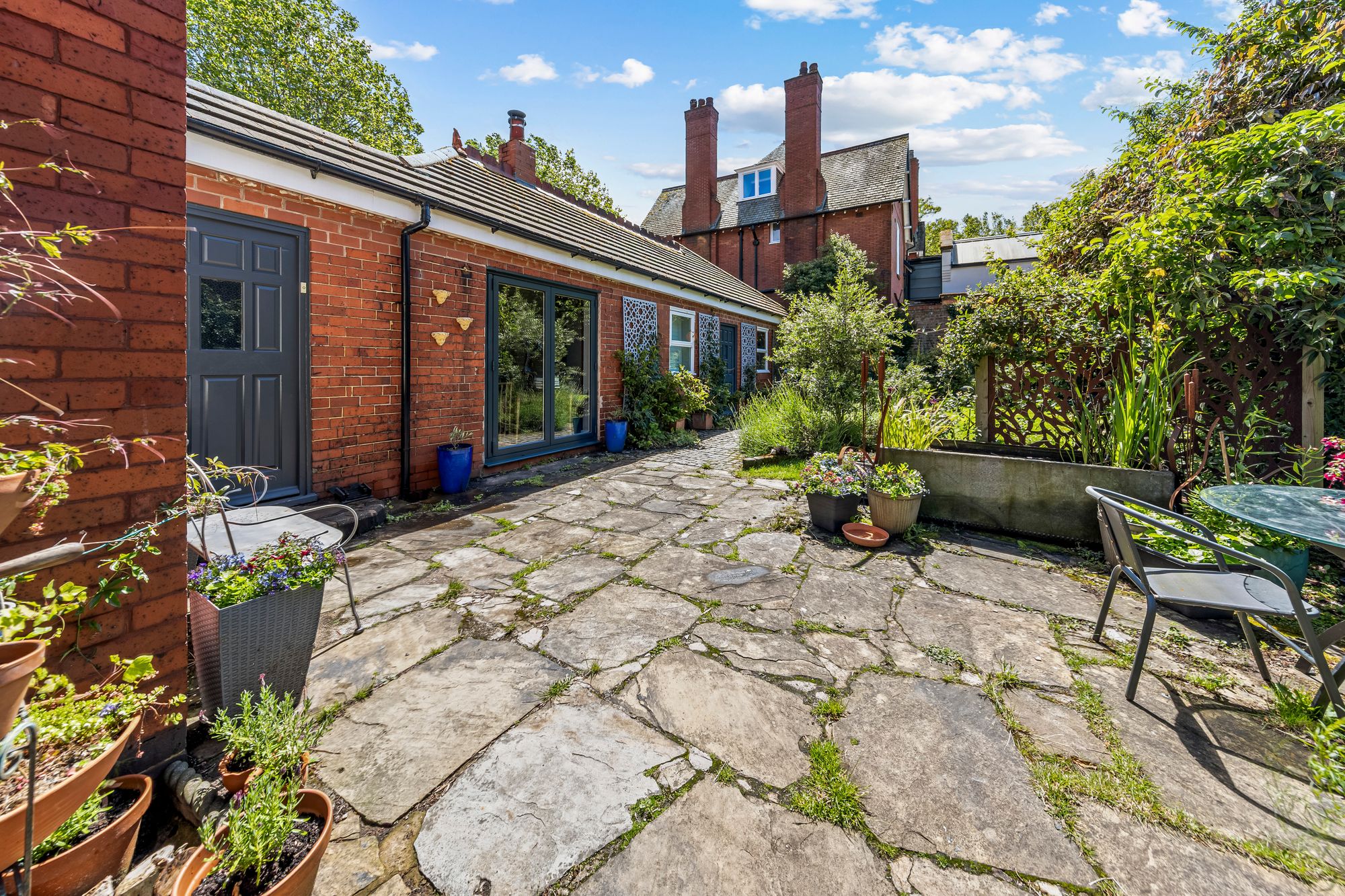Ivy Lea, Walton Road, WA4