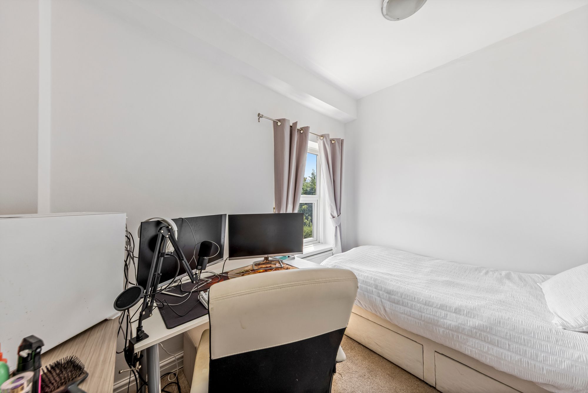 Ellesmere Road, Stockton Heath, WA4