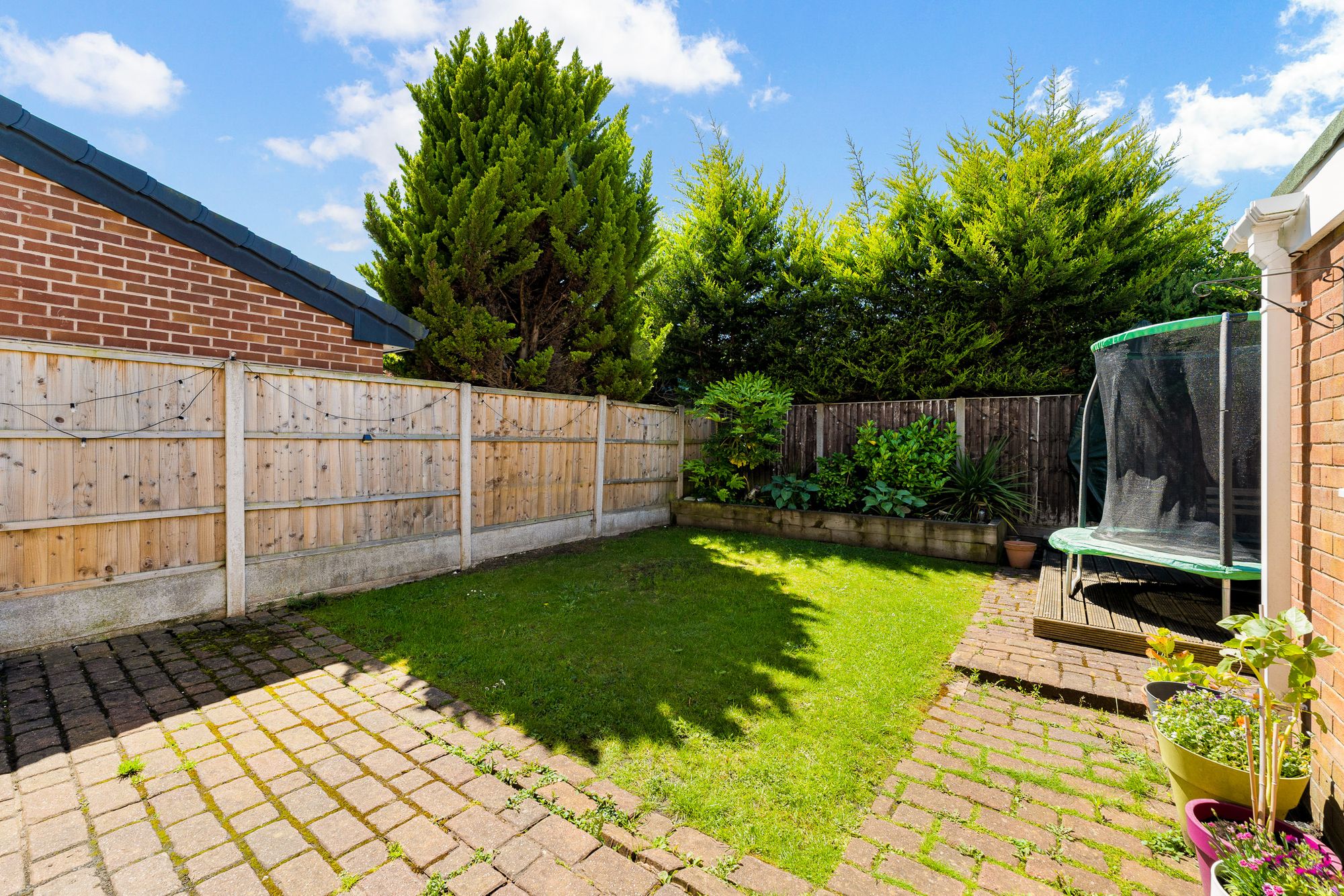 Ganton Close, Widnes, WA8