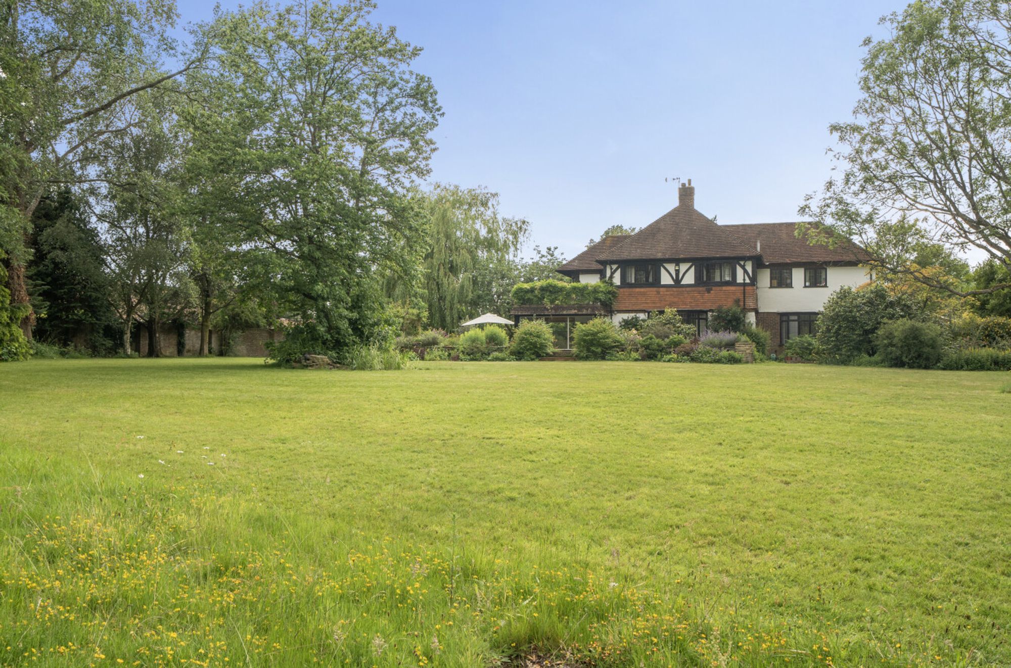 Ballsdown, Chiddingfold, GU8 images