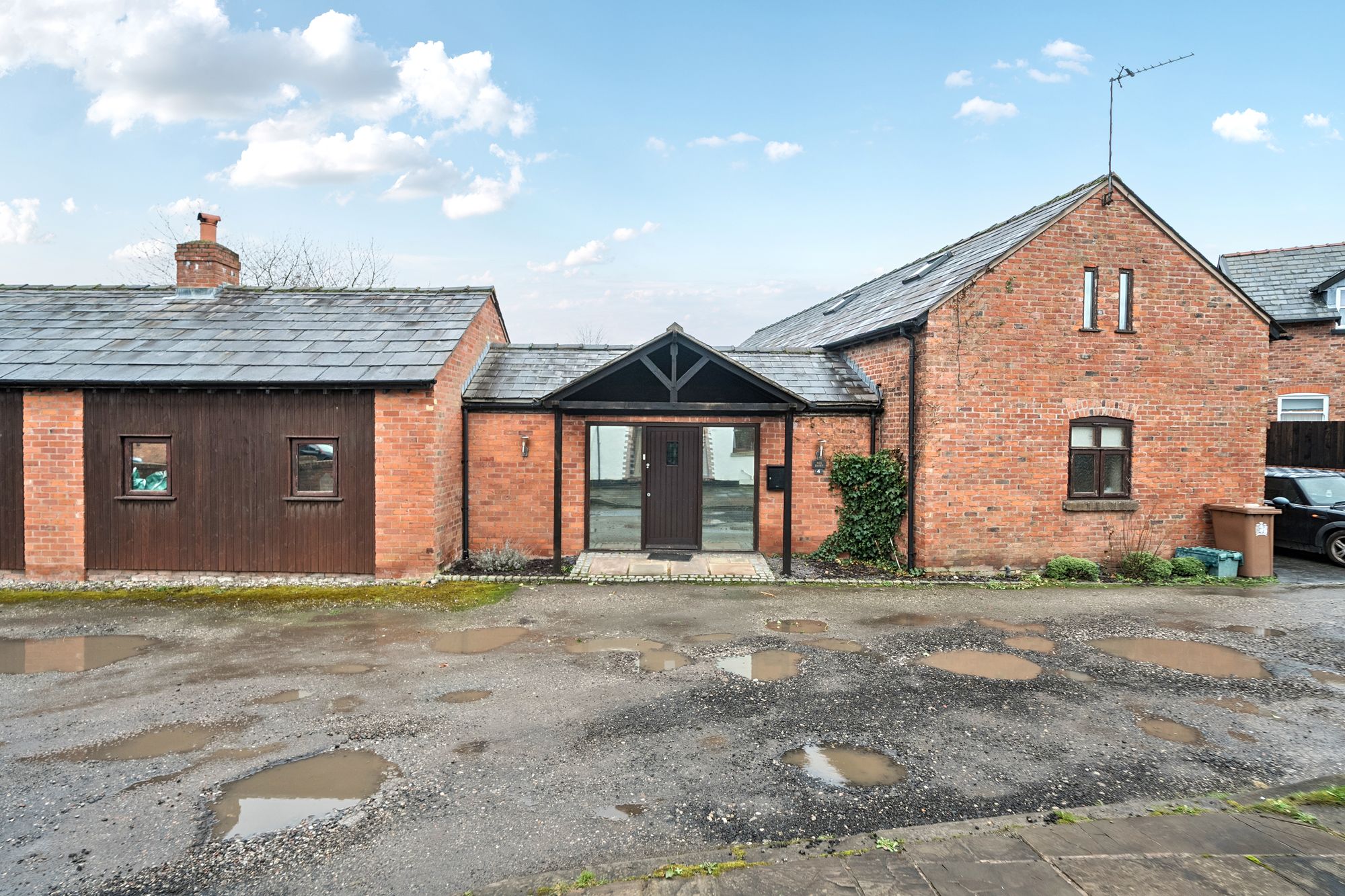 The Dairy, 4 Middlefield Farm