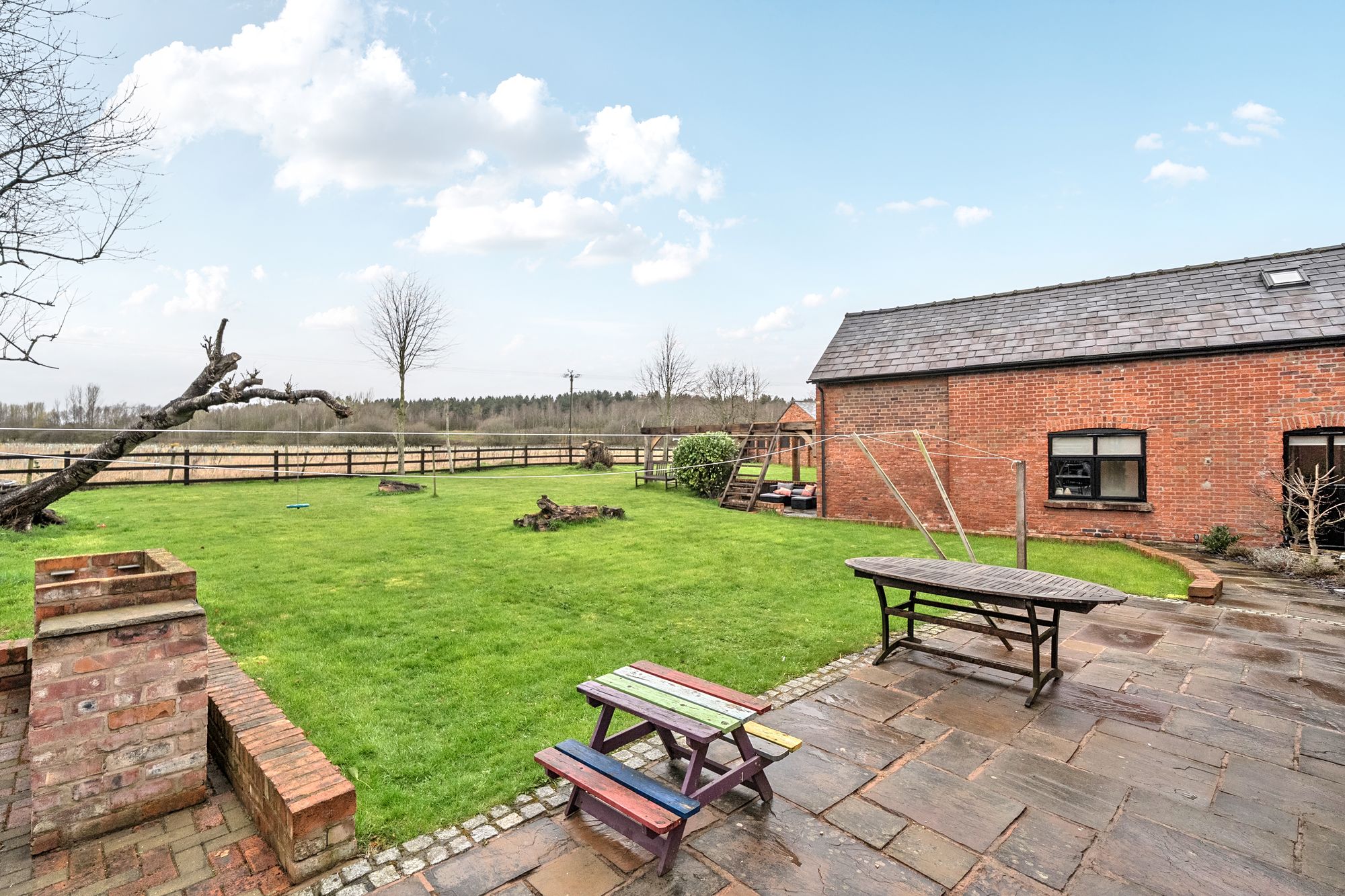 The Dairy, 4 Middlefield Farm