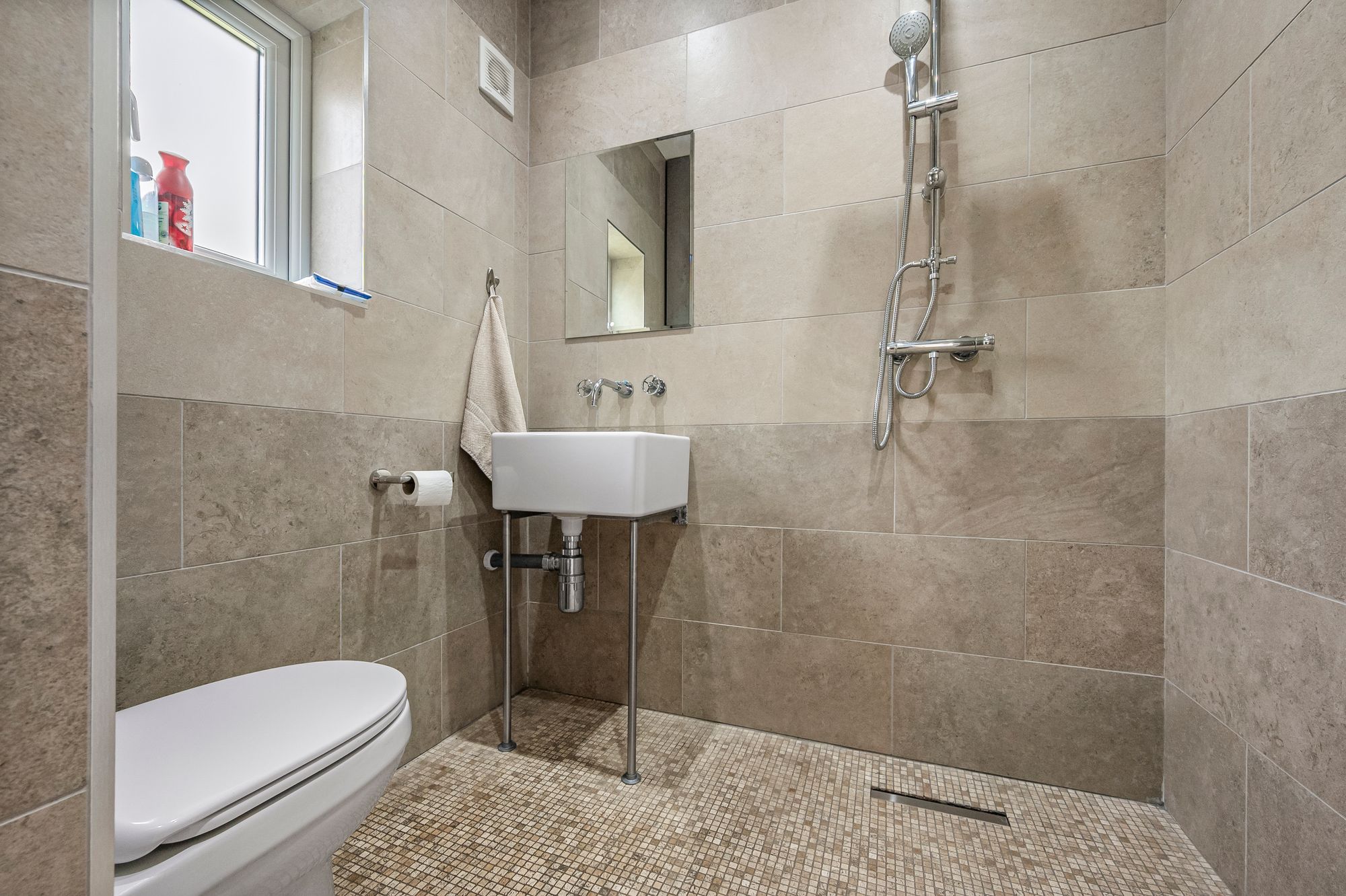Grantham Avenue, Walton, WA4