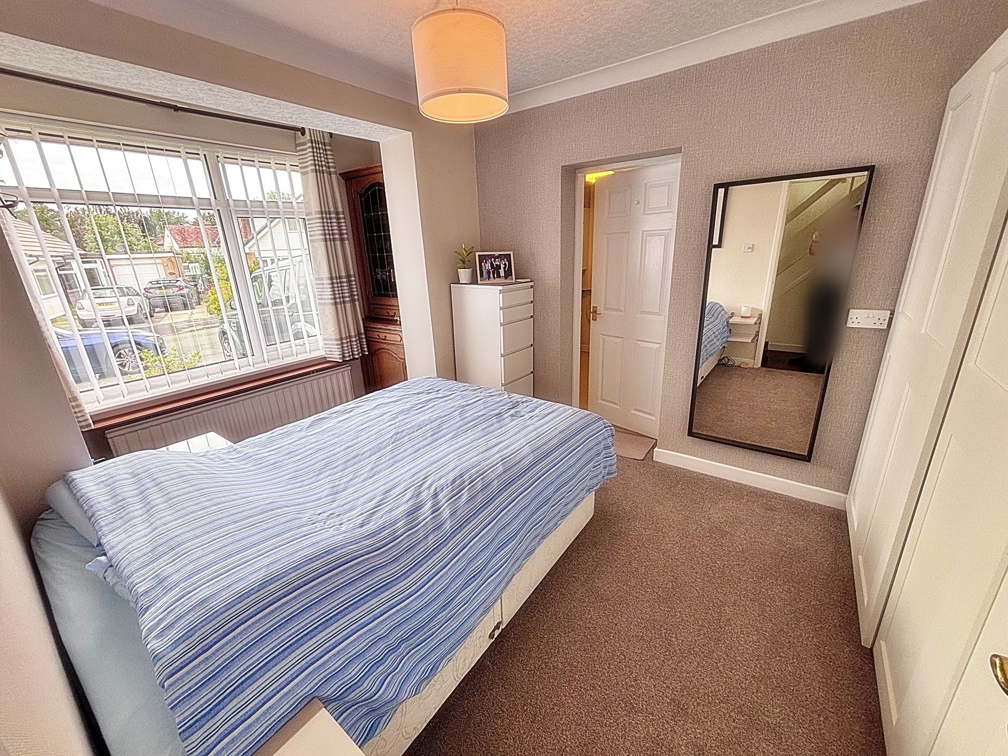 Clifton Avenue, Culcheth, WA3