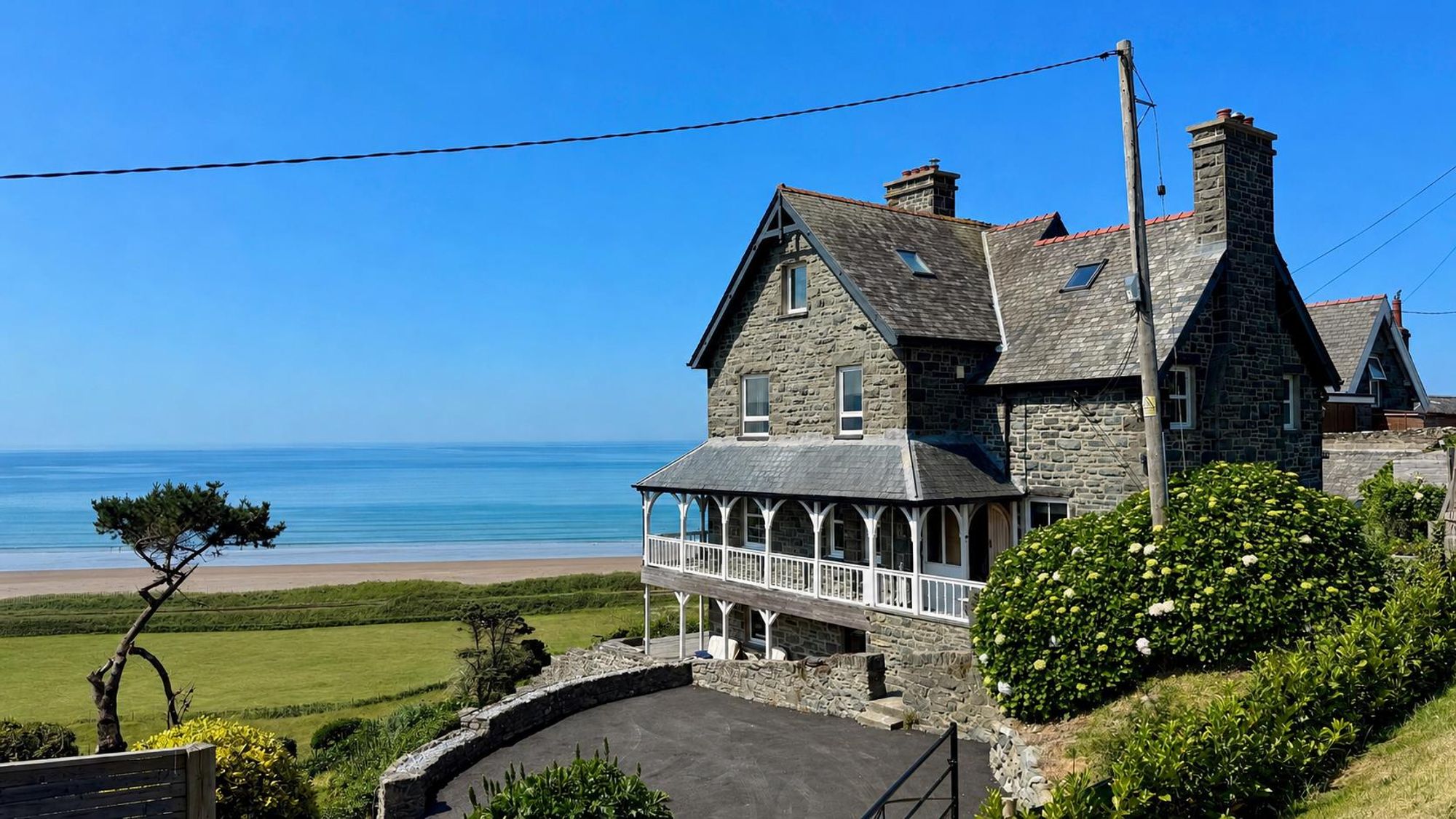 Llanaber, Barmouth, LL42