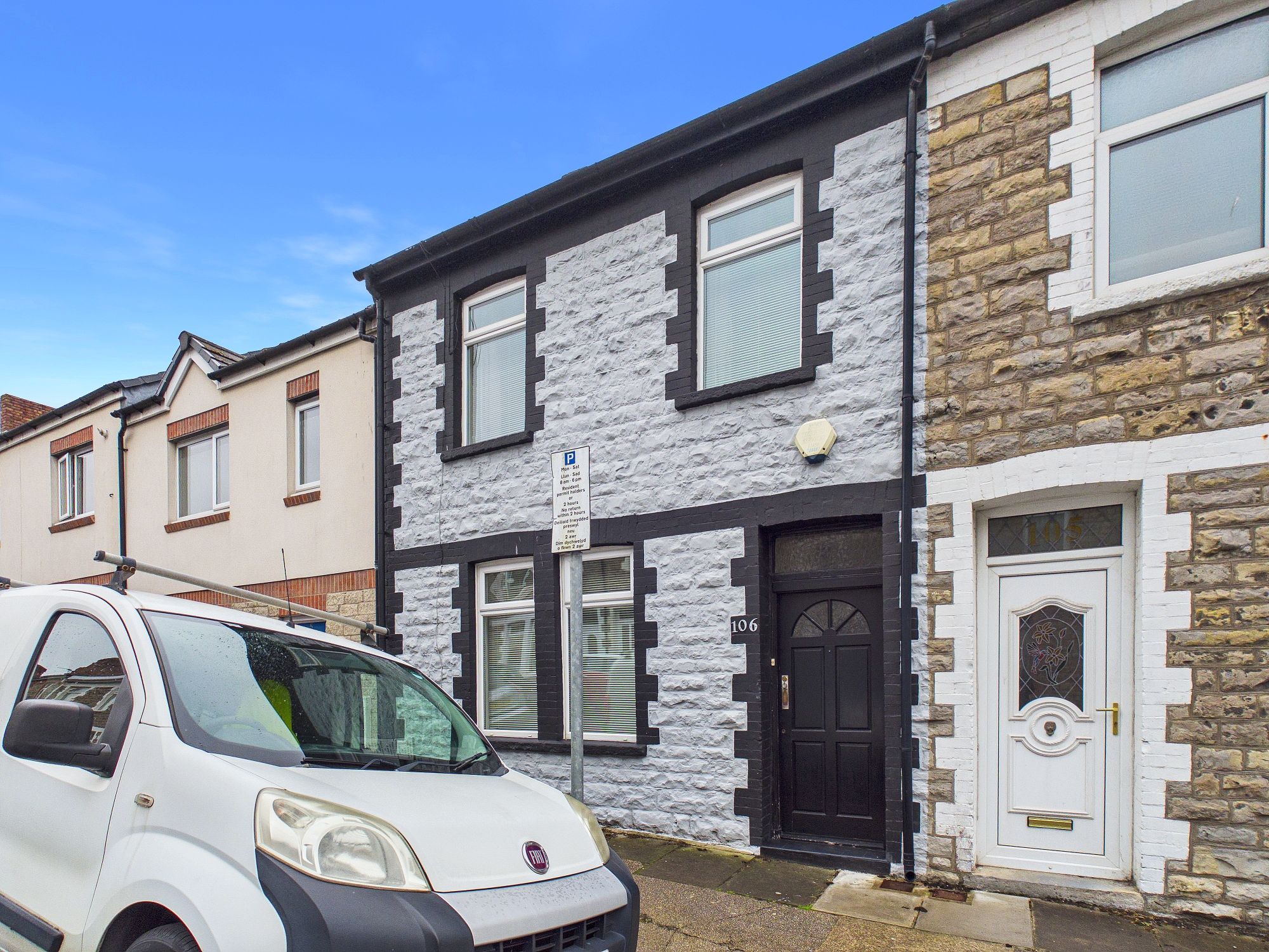 Queen Street, Barry, CF62