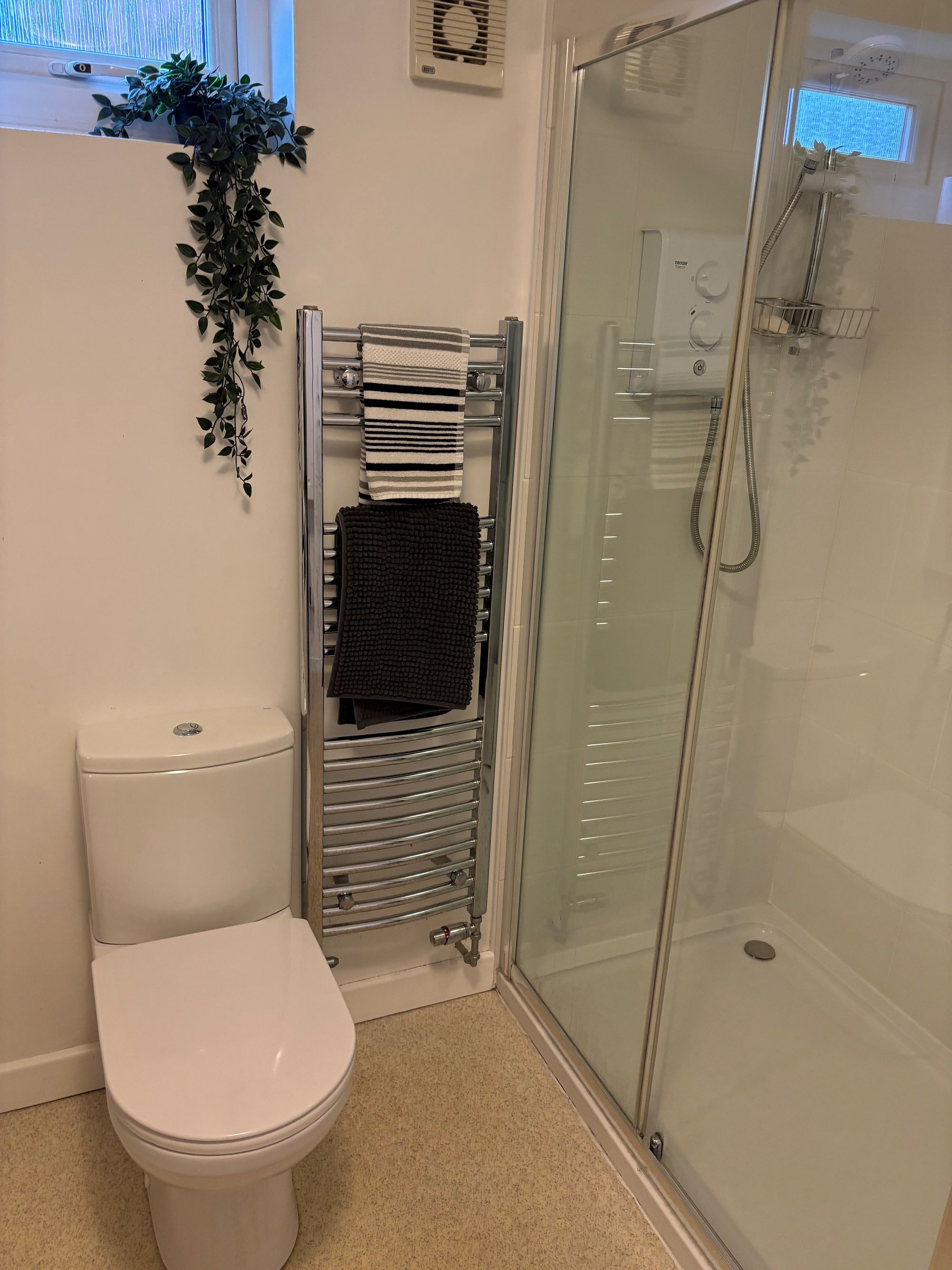 Clifton Avenue, Culcheth, WA3