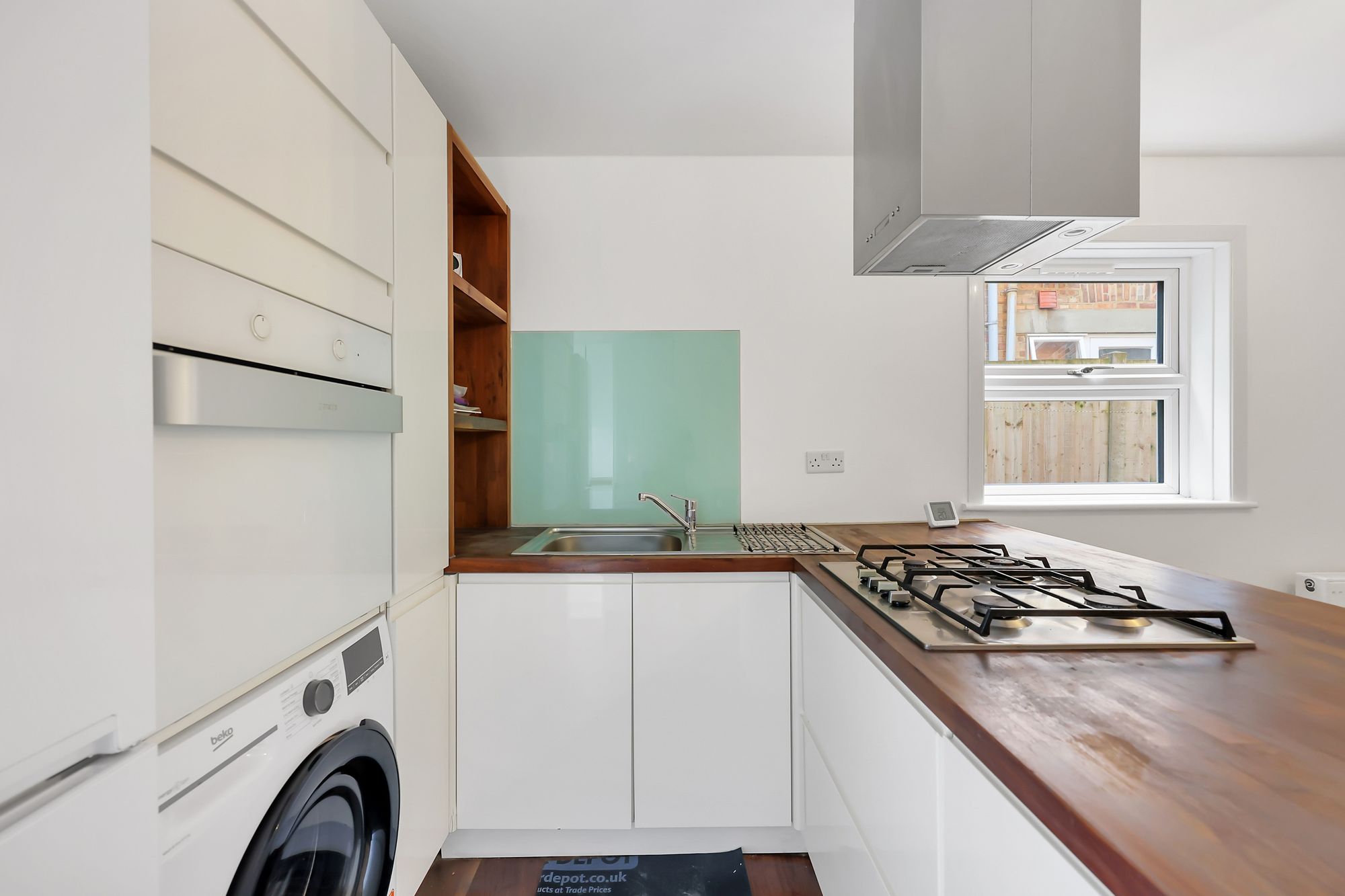 Litchfield Gardens, London, NW10