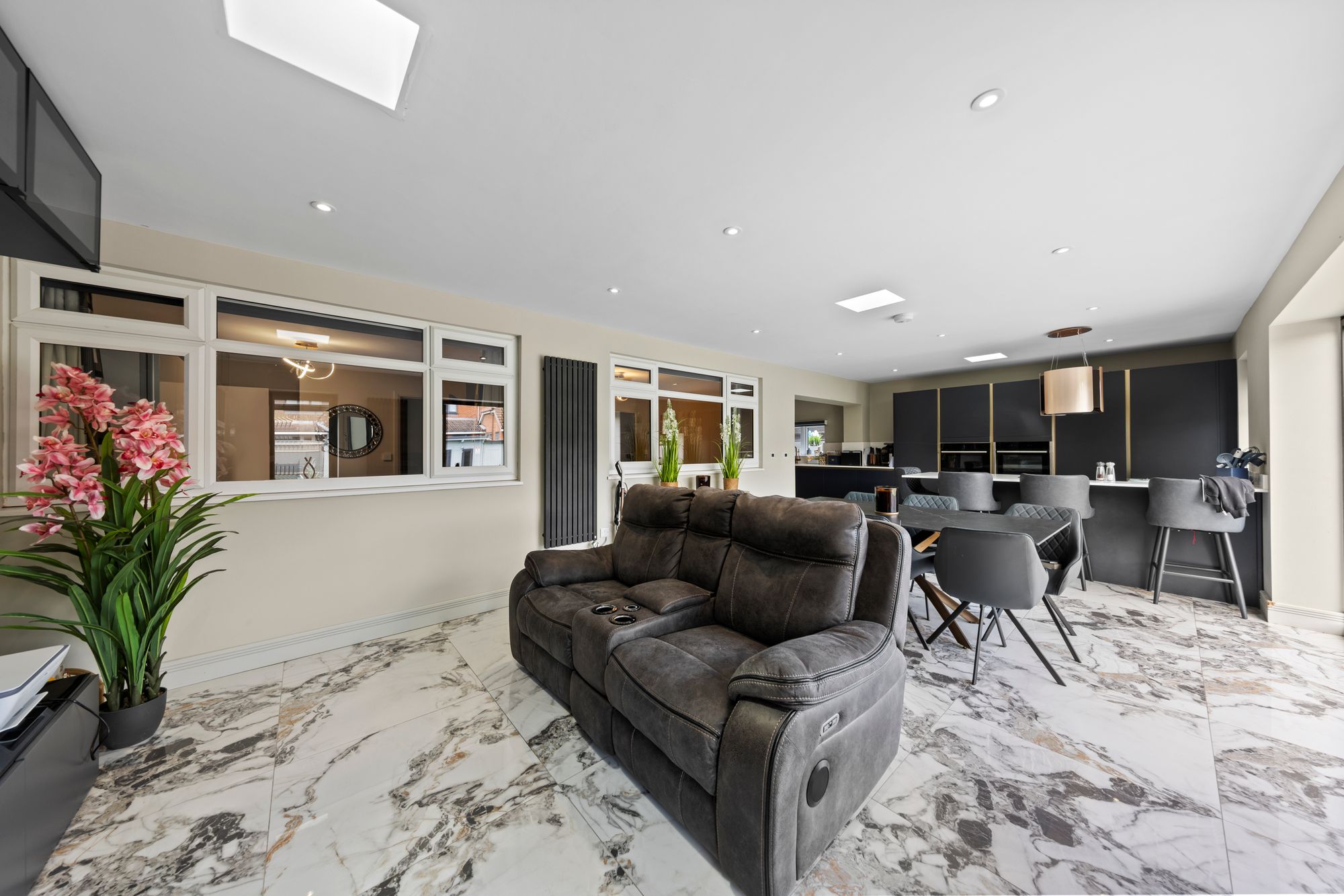 Thornbury Avenue, Lowton, WA3