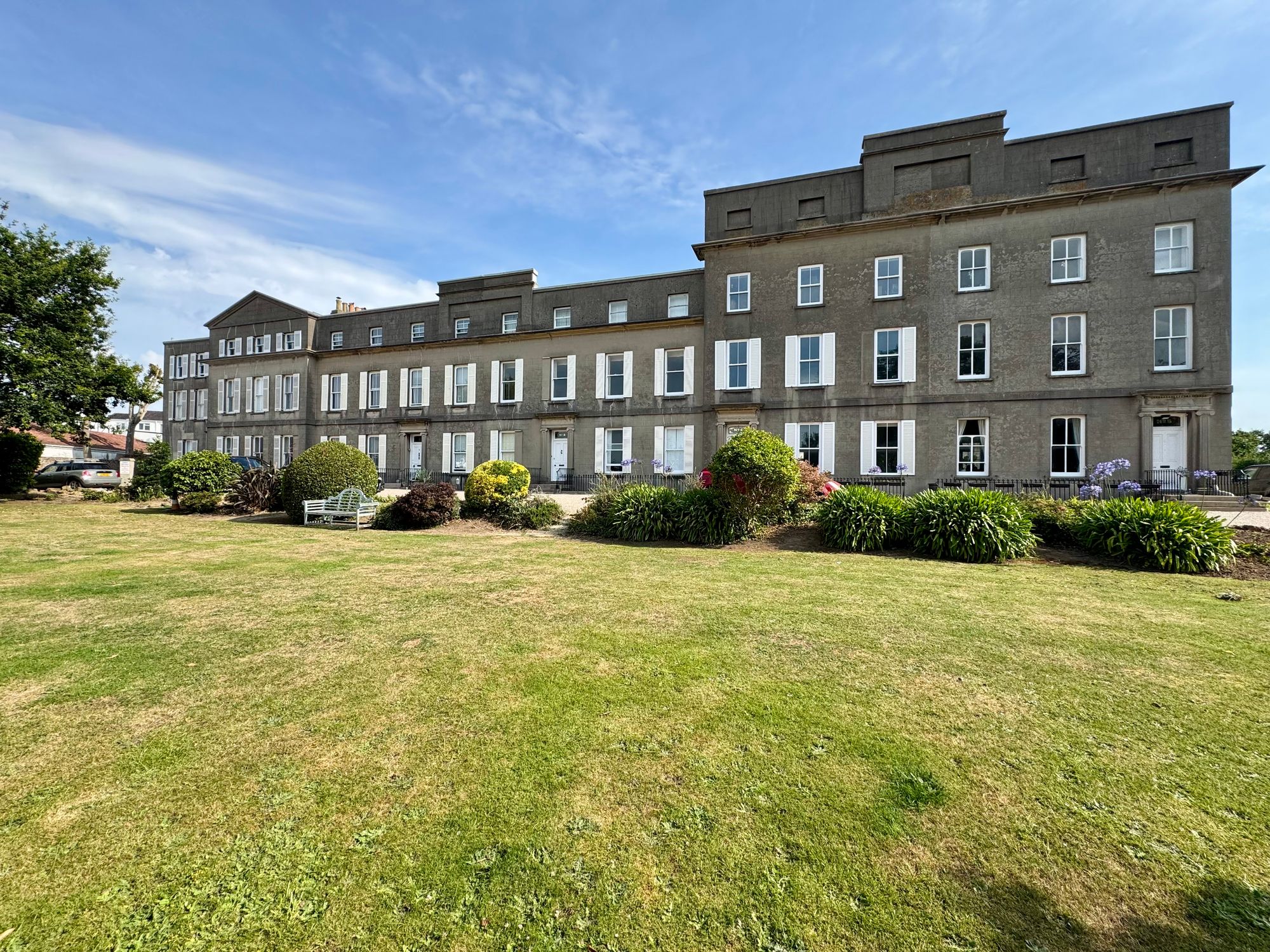 2 bed Property For Rent in St. Helier, Jersey