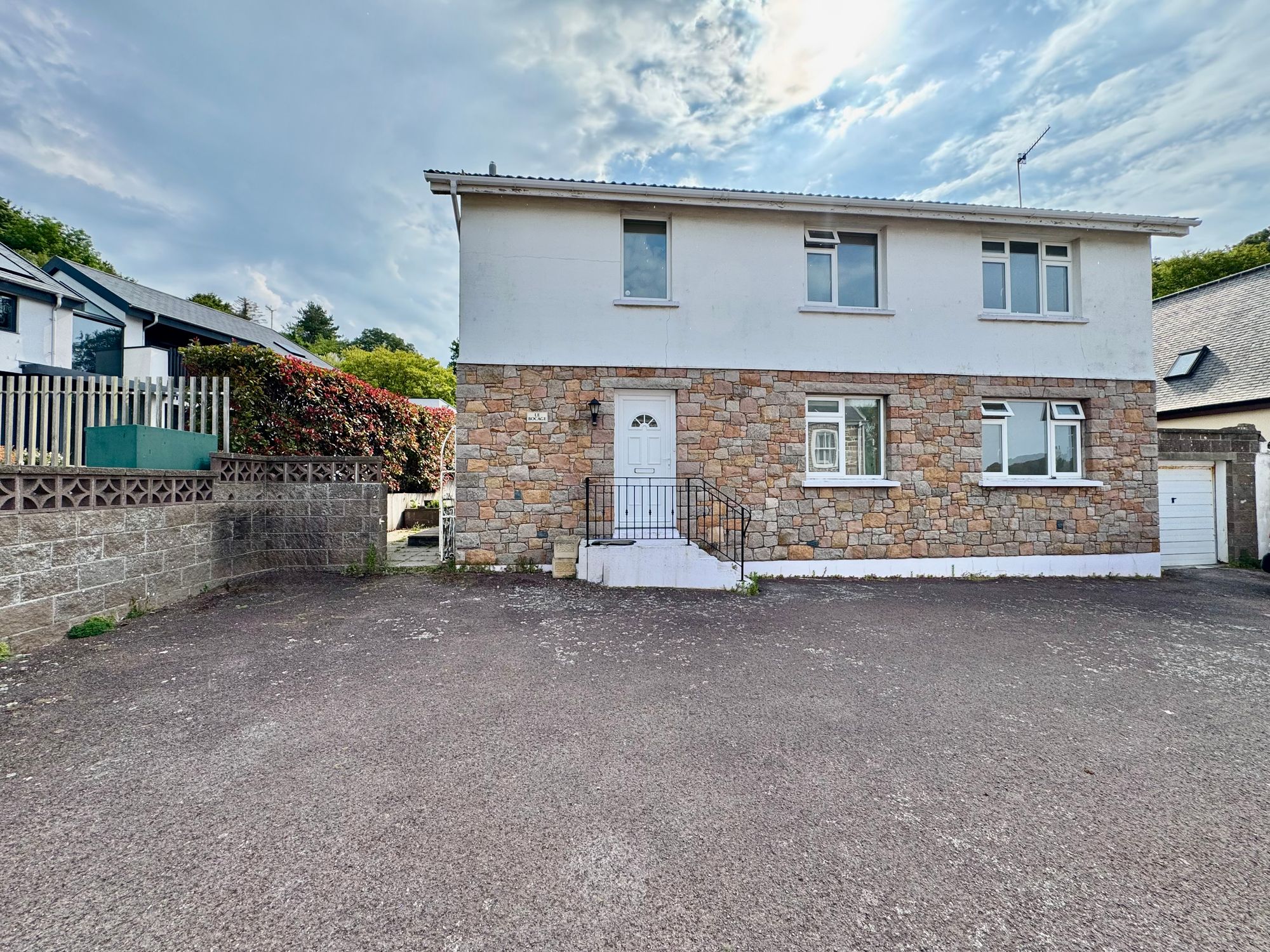3 bed Property For Rent in Grouville, Jersey
