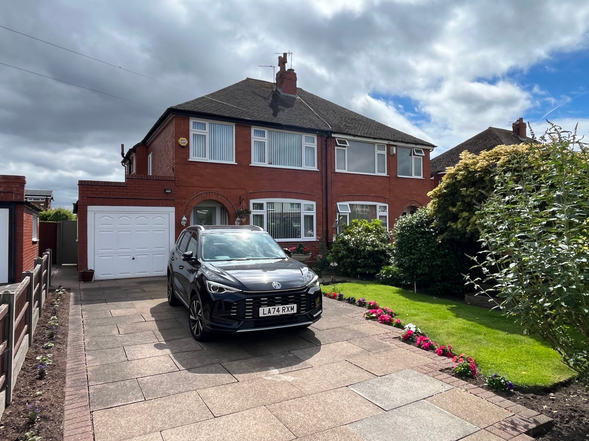 Hood Lane North, Great Sankey, WA5