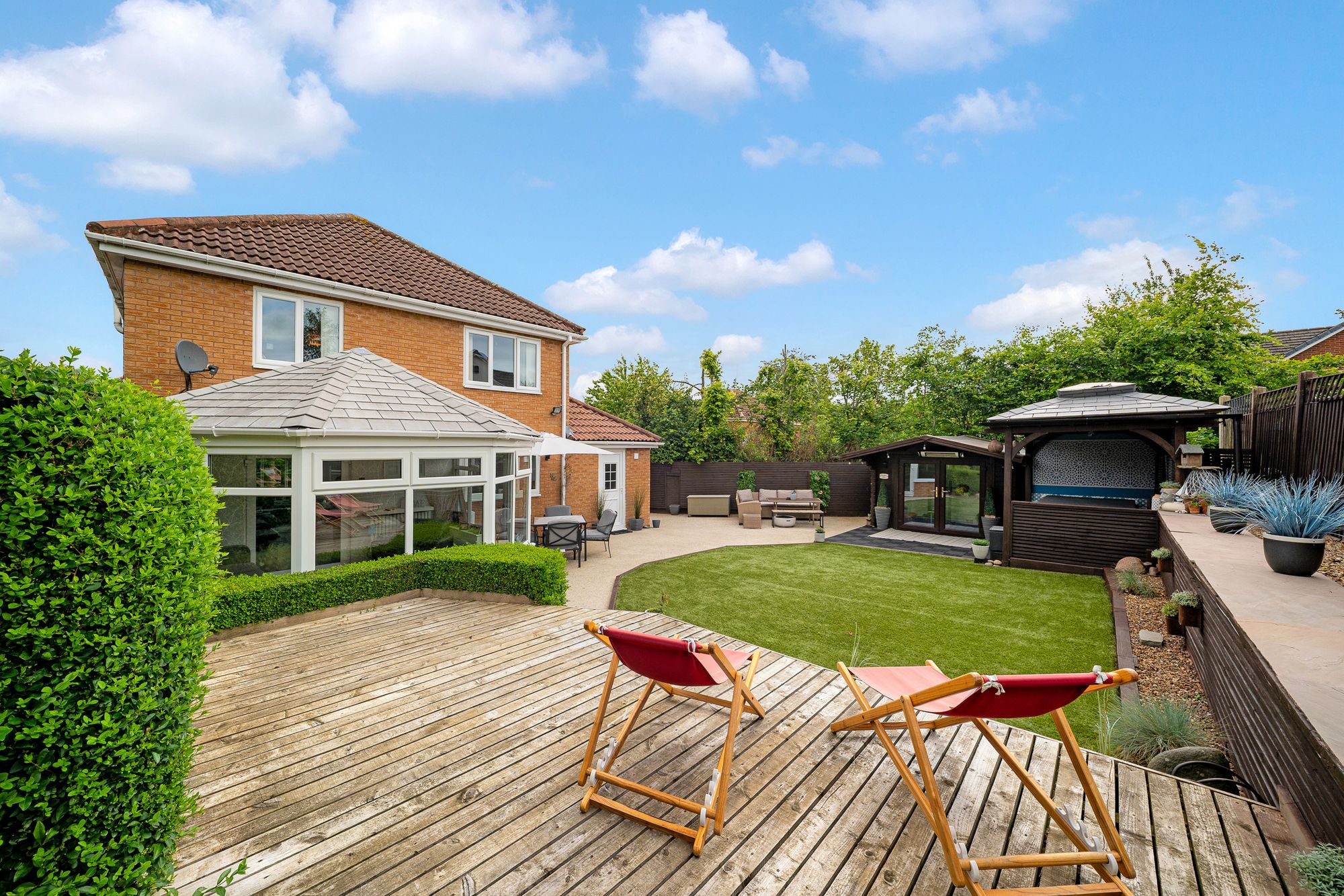 Highgate Close, Norton, WA7