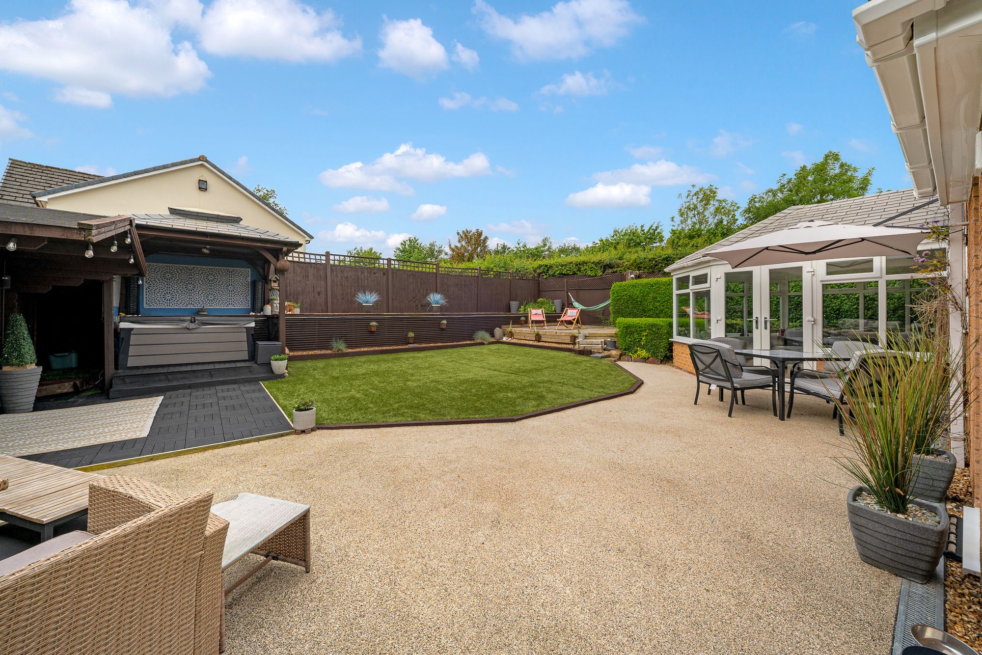 Highgate Close, Norton, WA7