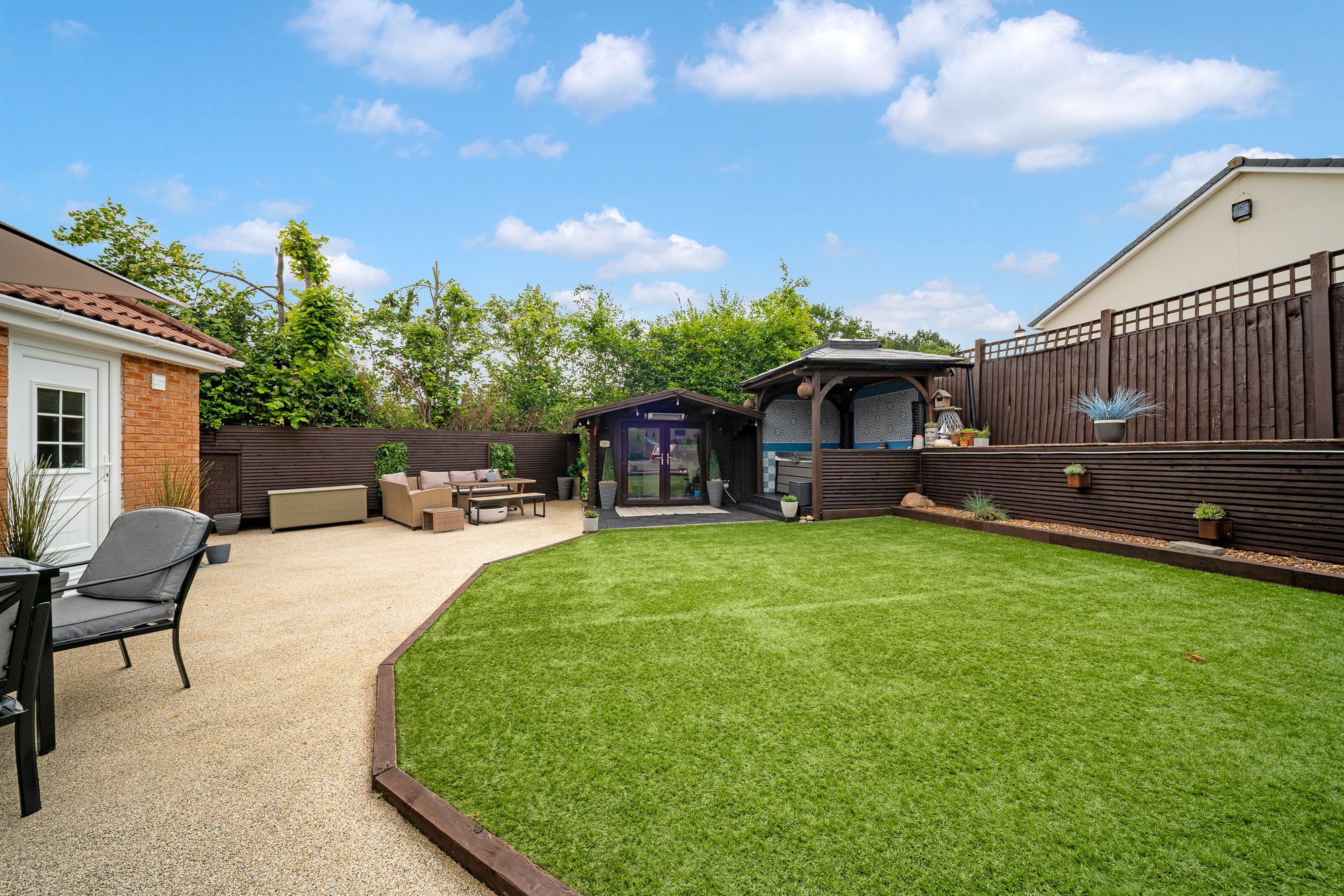 Highgate Close, Norton, WA7