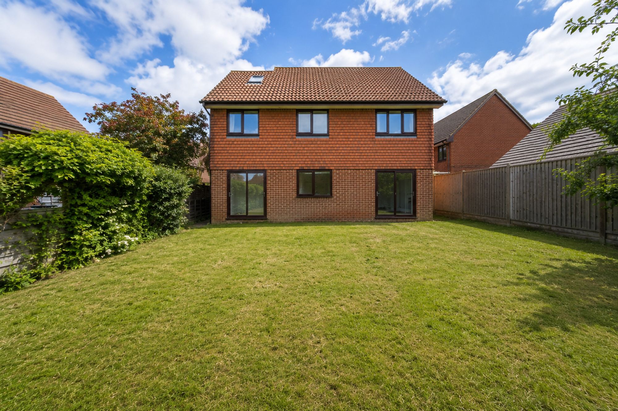 6 bedroom house for sale