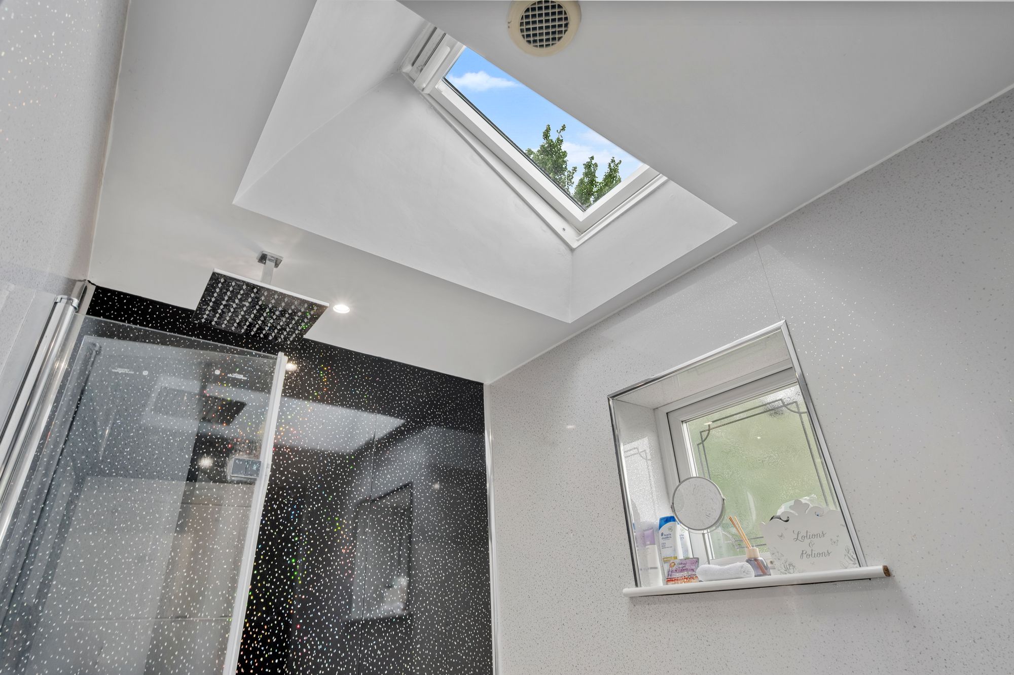 Bankhall Close Hindley Green WN2 4UA