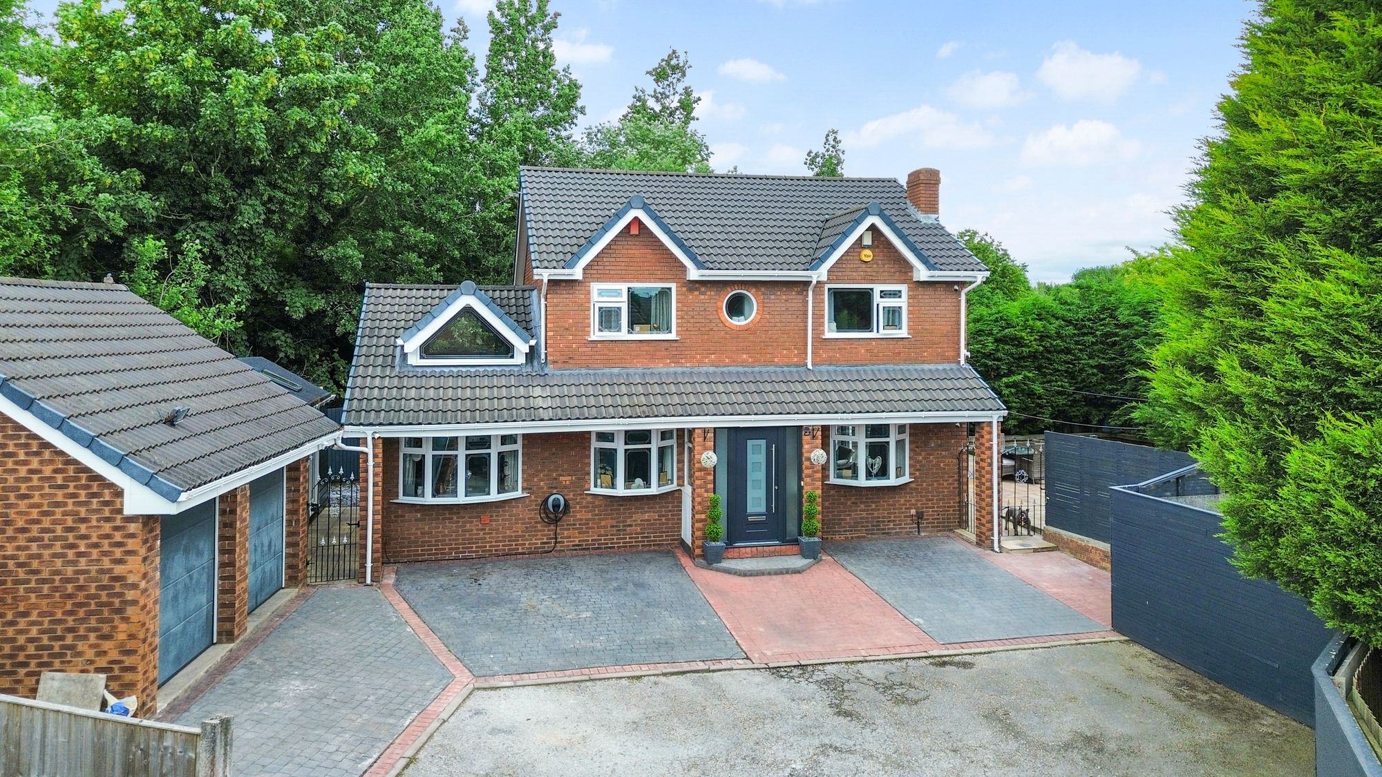 Bankhall Close Hindley Green WN2 4UA