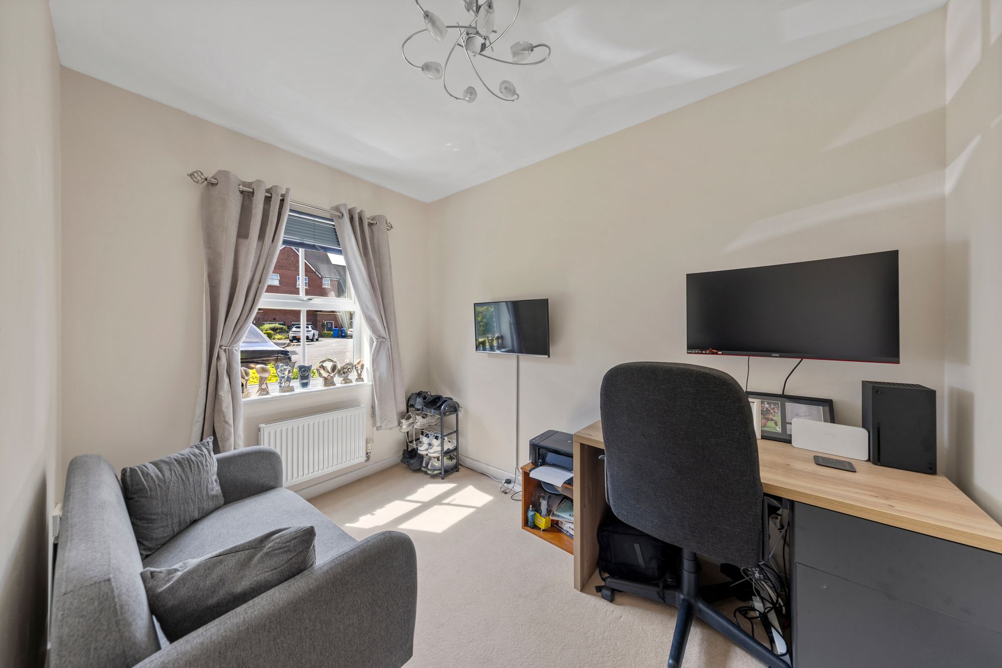 Holywell Drive, Warrington, WA1