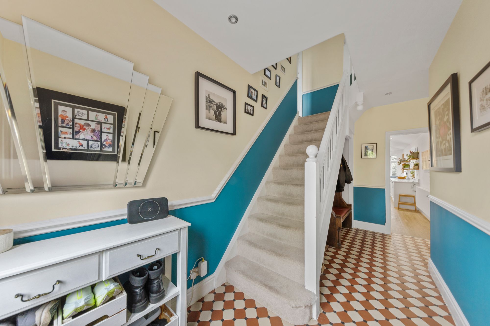 London Road, Stretton, WA4