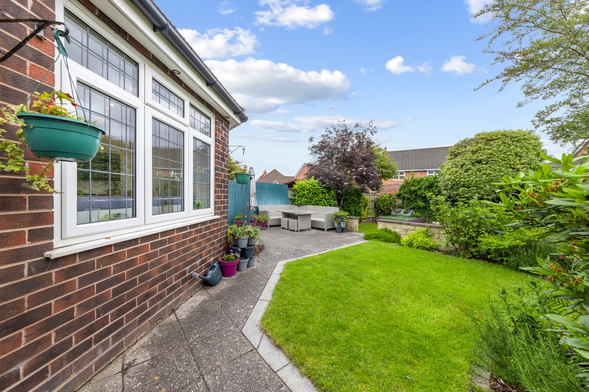 London Road, Stretton, WA4