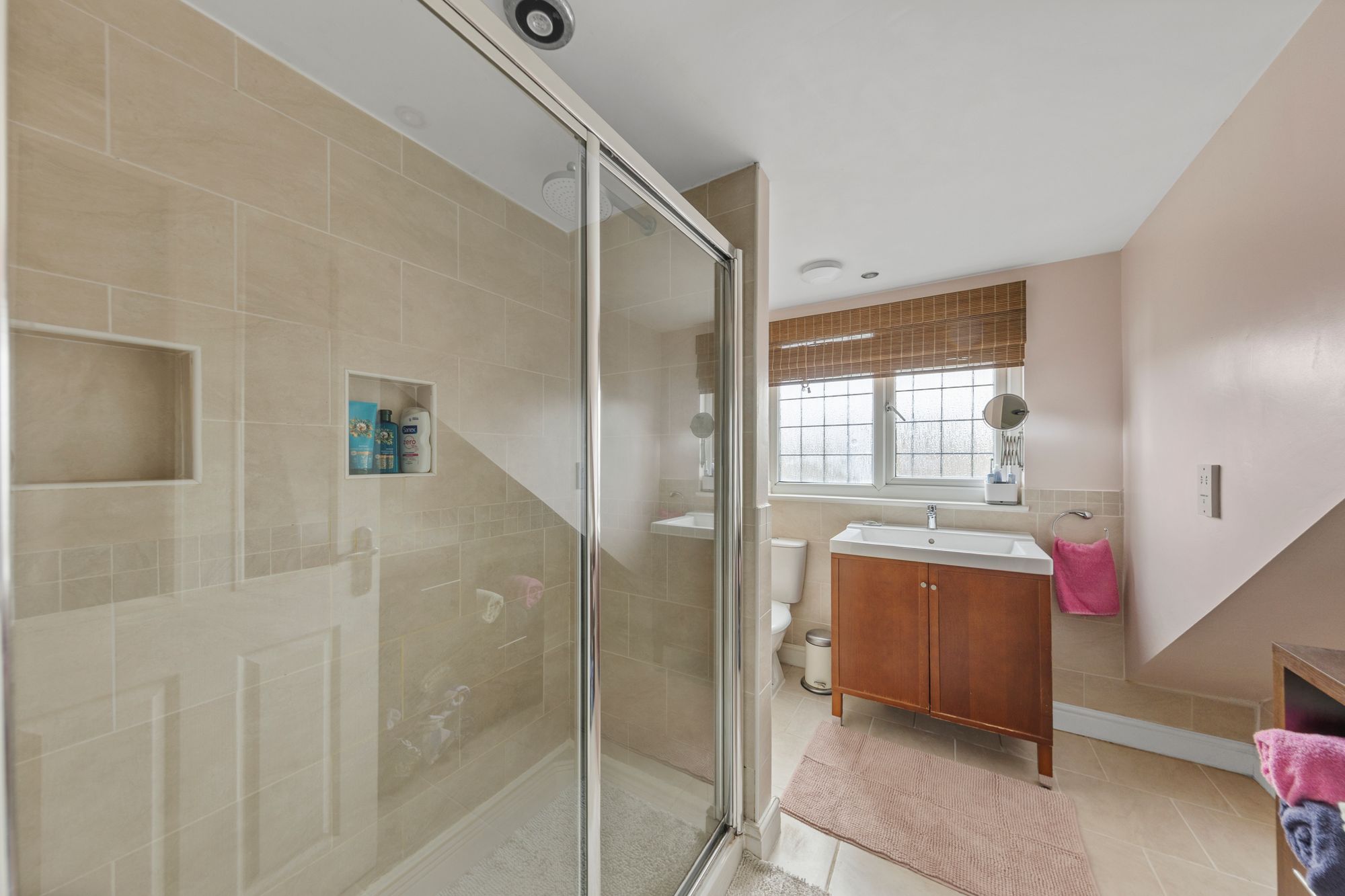 London Road, Stretton, WA4