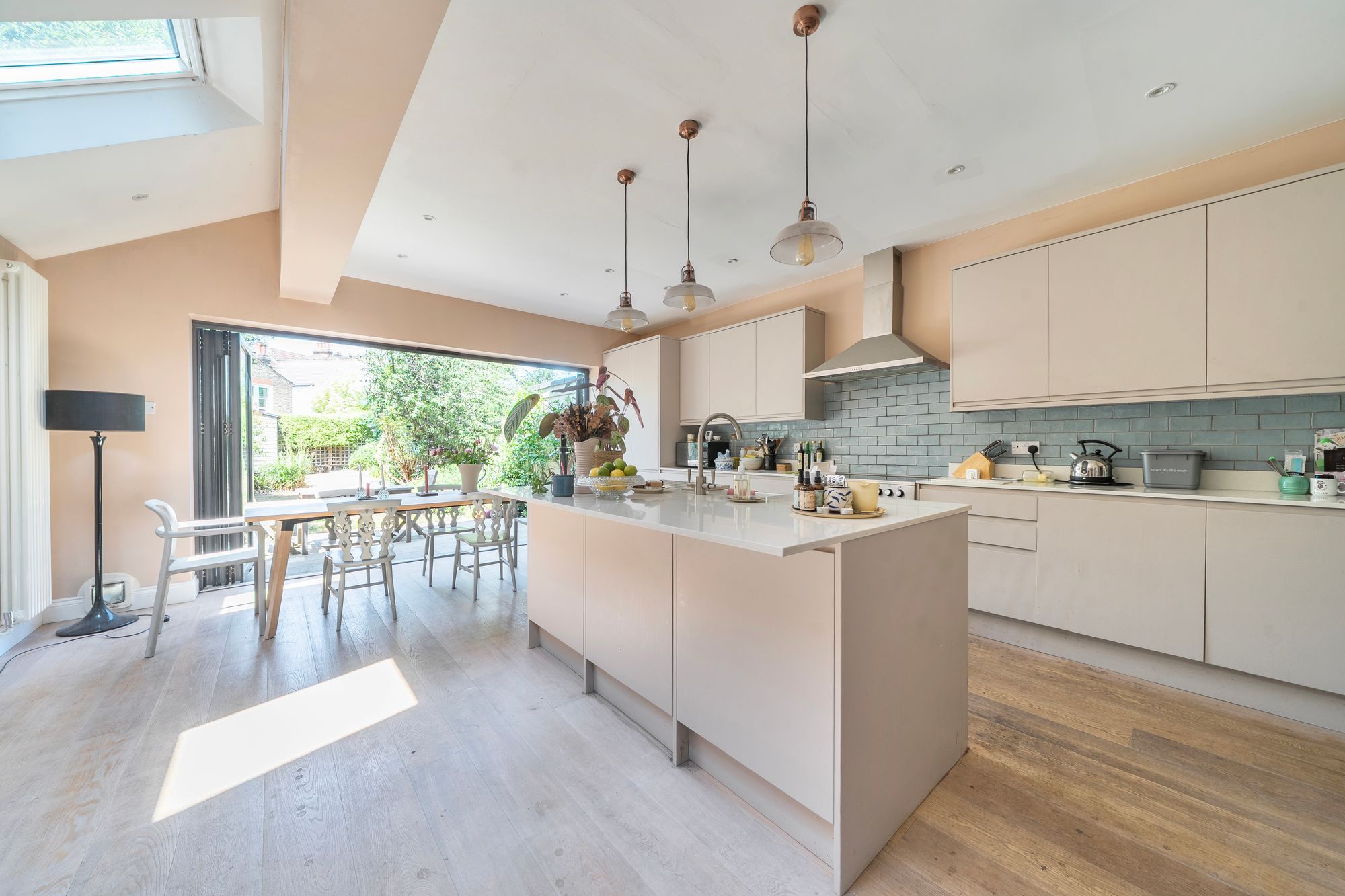 Gleneagle Road, London, SW16