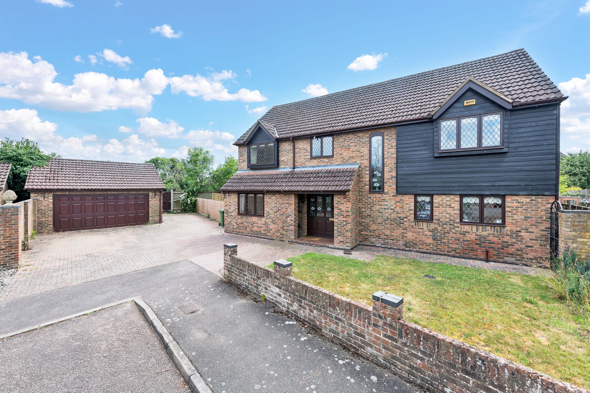 Thatcher Stanfords Close, Melbourn, SG8