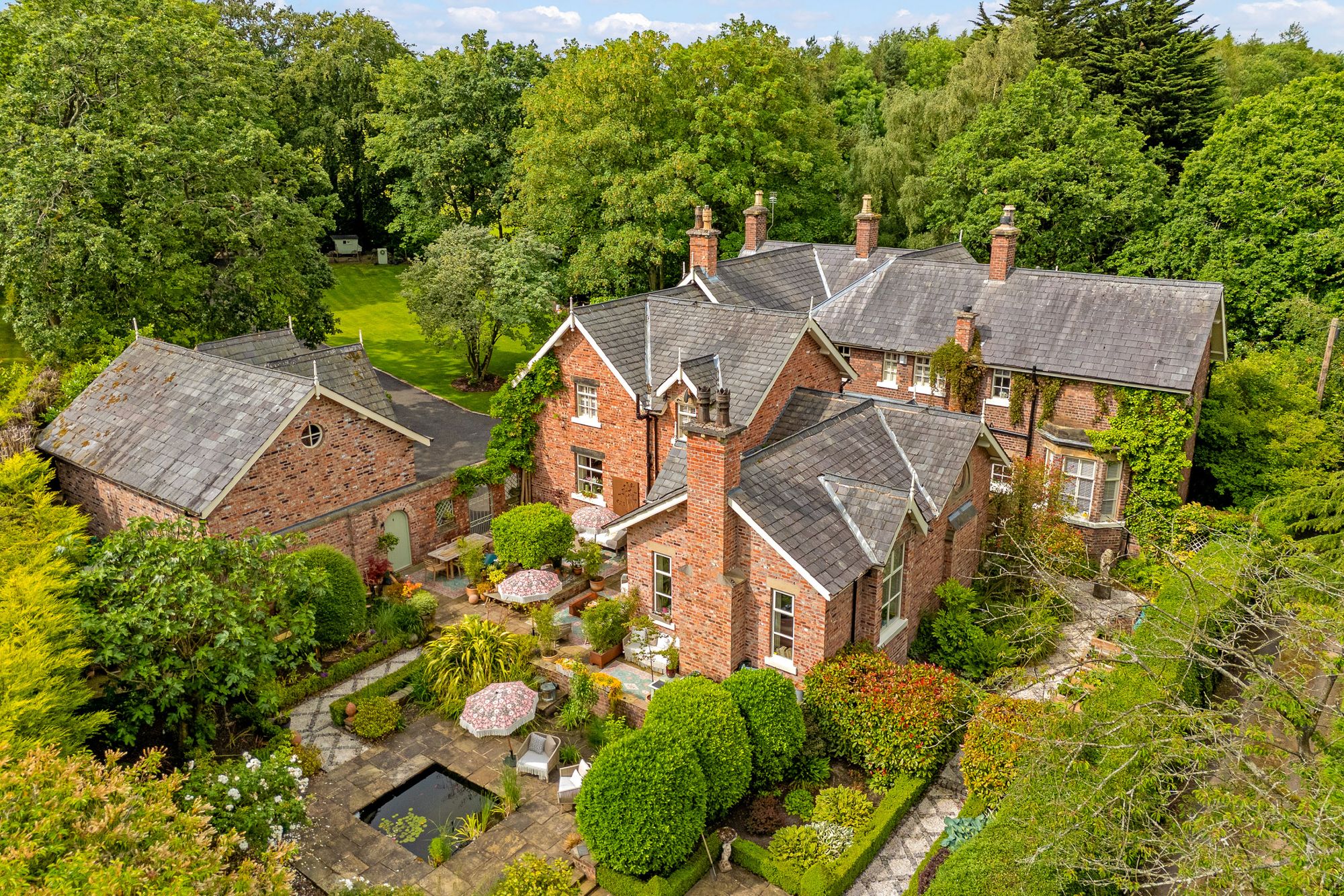 Higher Lane, Dalton, WN8 photograph